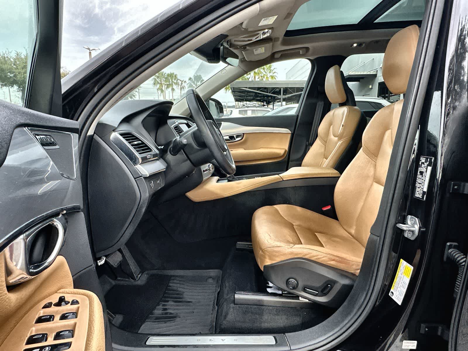 Thumbnail: 2016 Volvo XC90 - 2