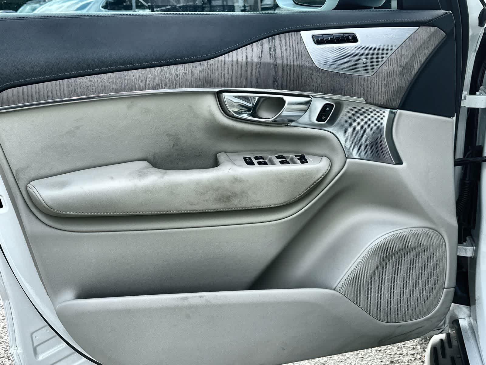 Thumbnail: 2022 Volvo XC90 - 9