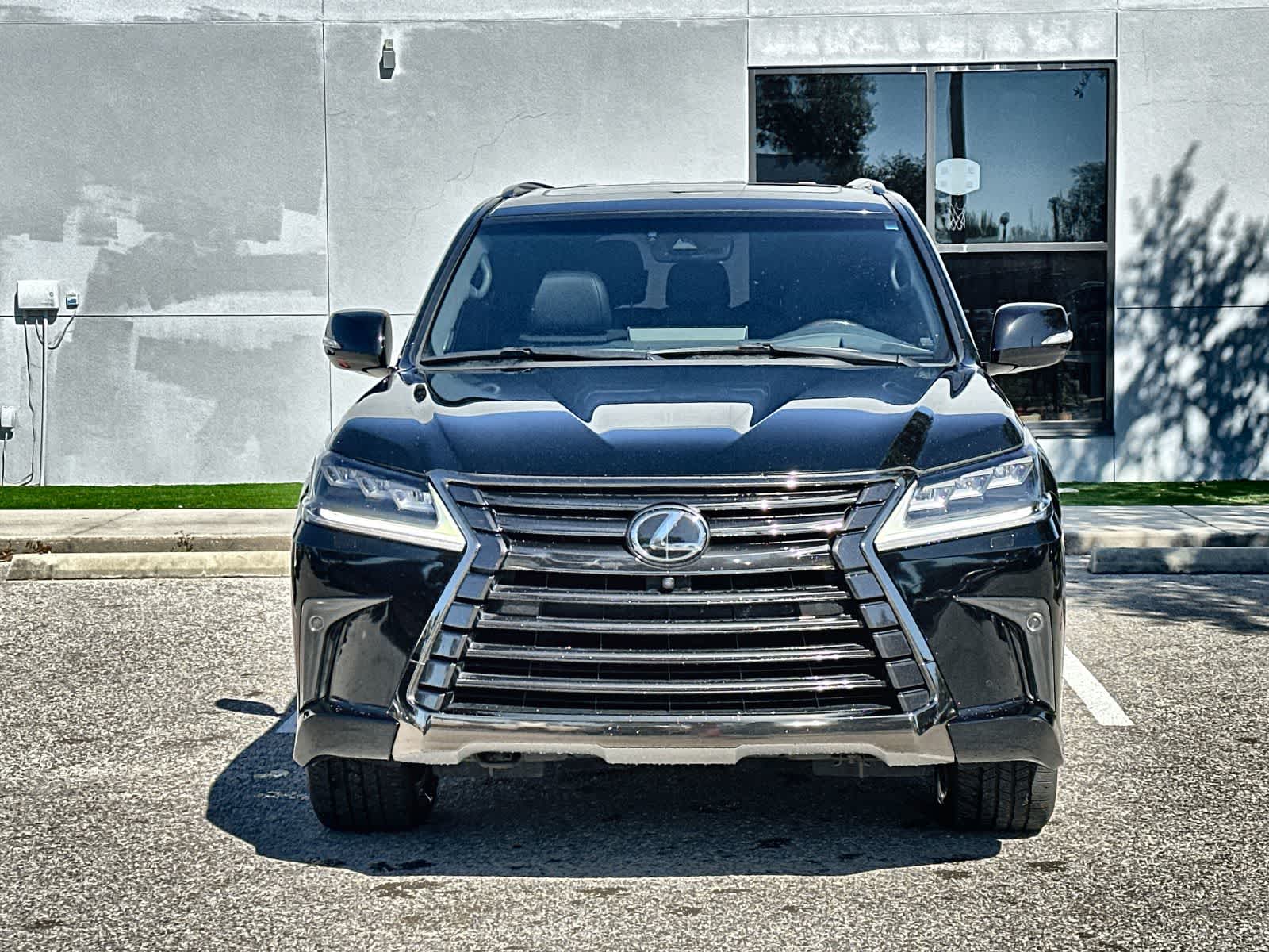 Thumbnail: 2021 Lexus LX - 9