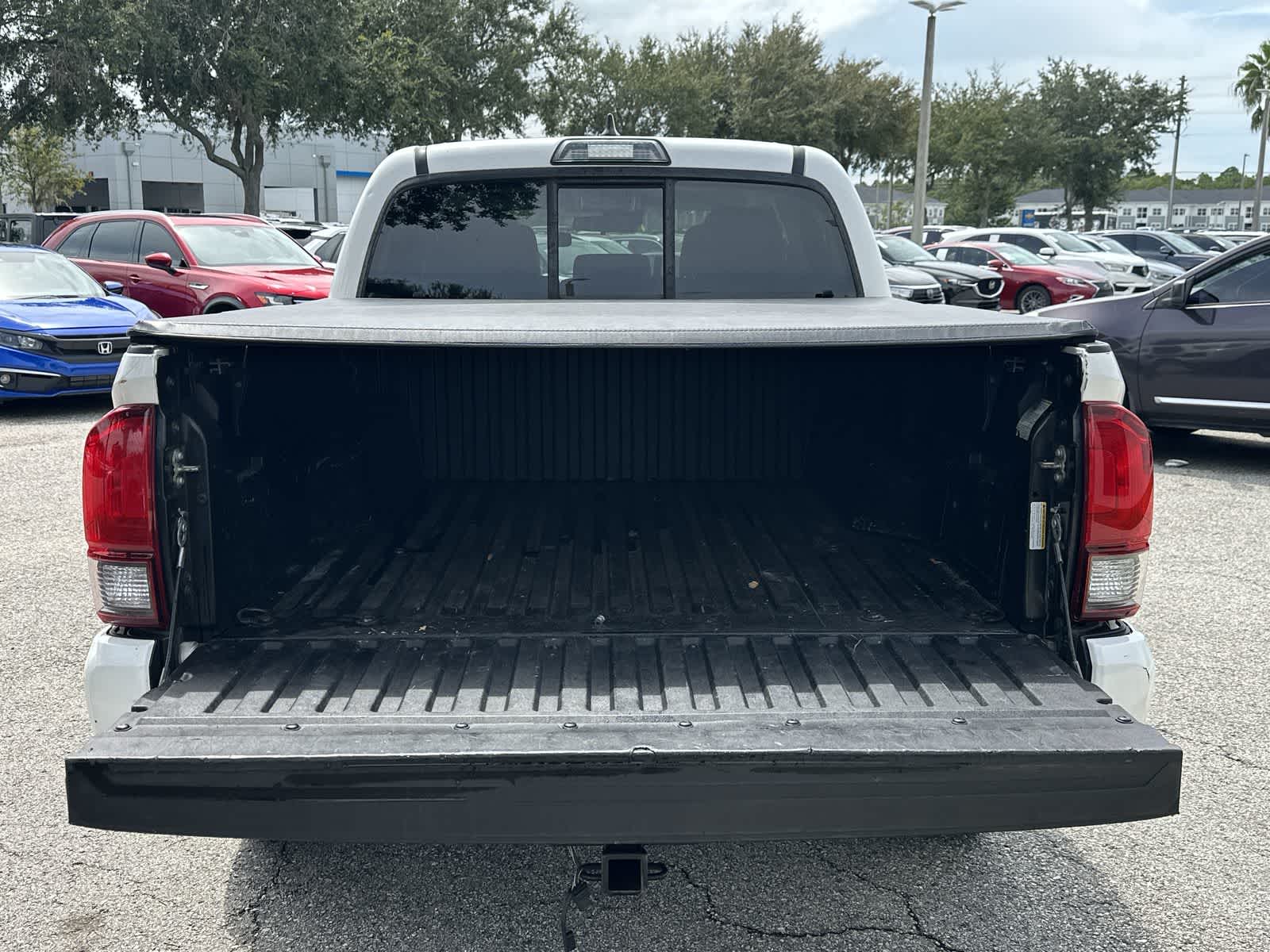 Thumbnail: 2019 Toyota Tacoma - 19