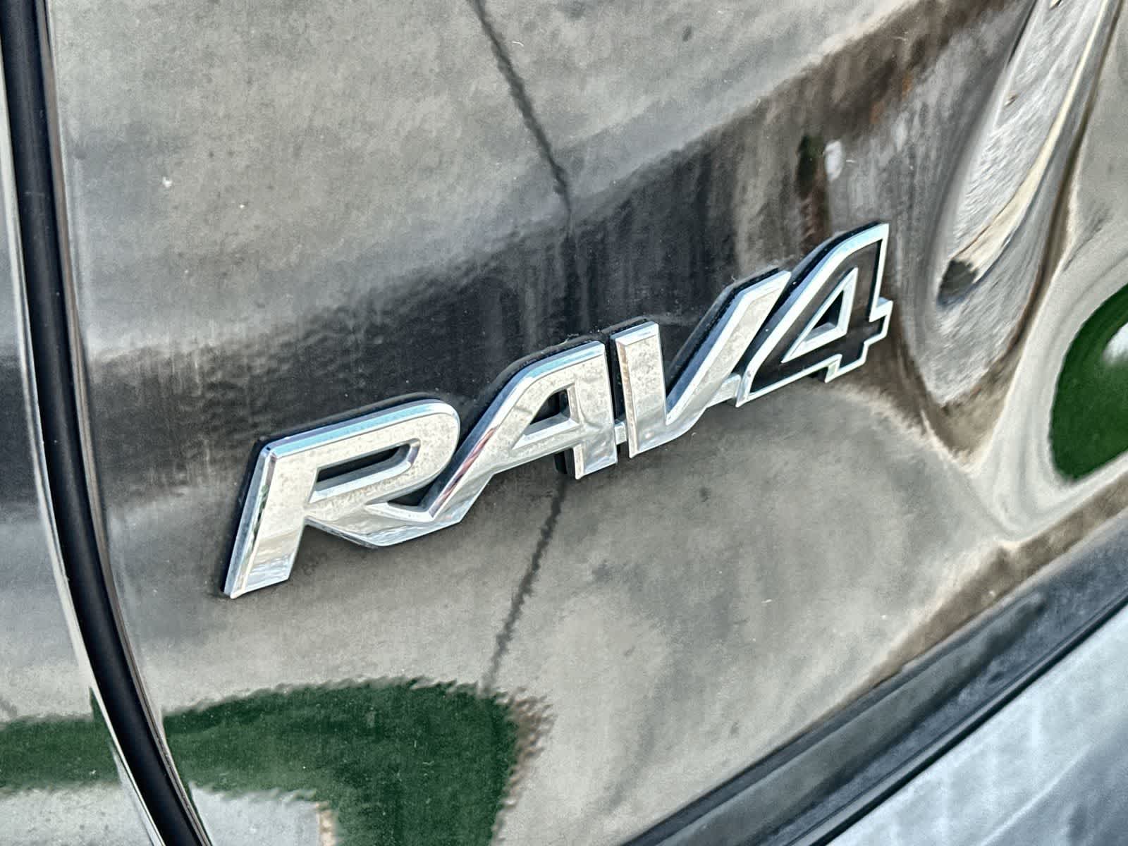 Thumbnail: 2019 Toyota RAV4 - 7