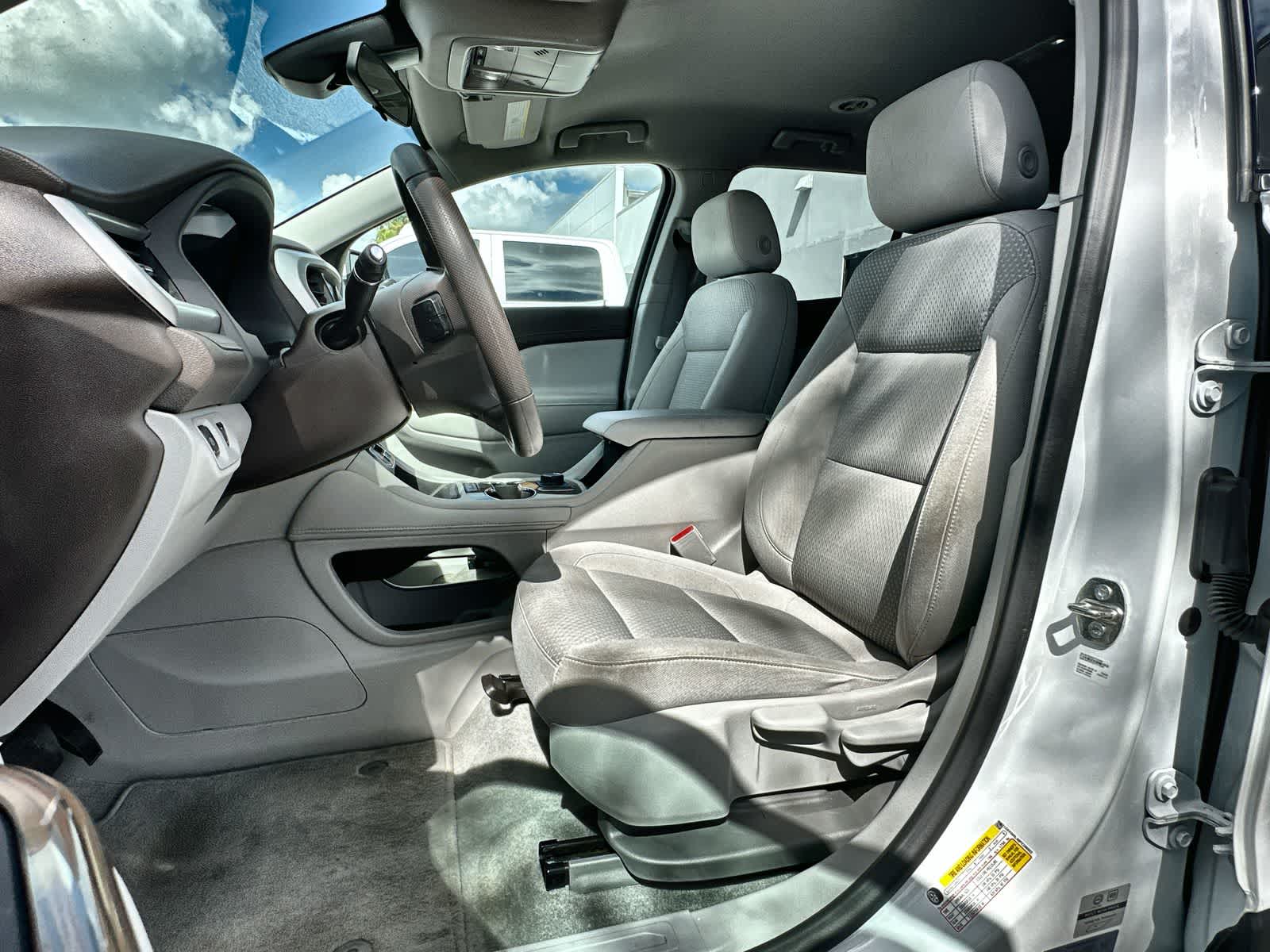 Thumbnail: 2023 GMC Acadia - 3