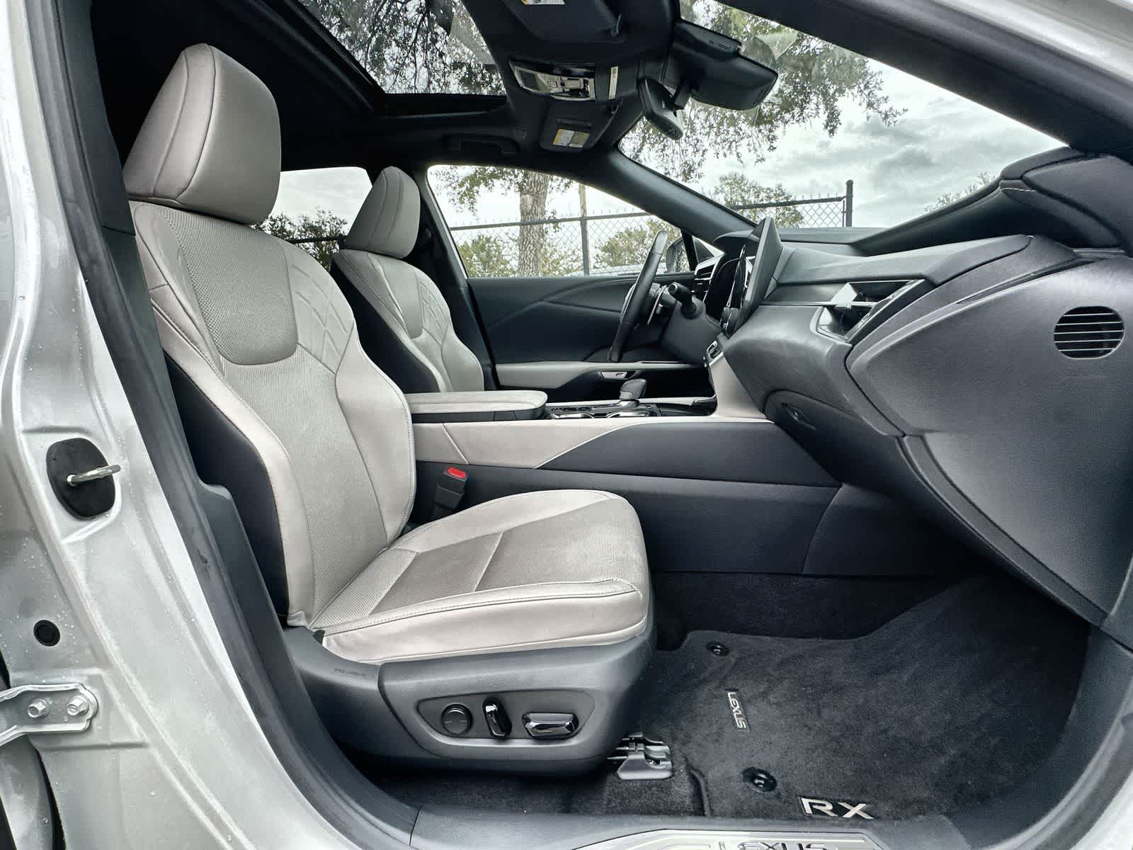 Thumbnail: 2024 Lexus RX - 9
