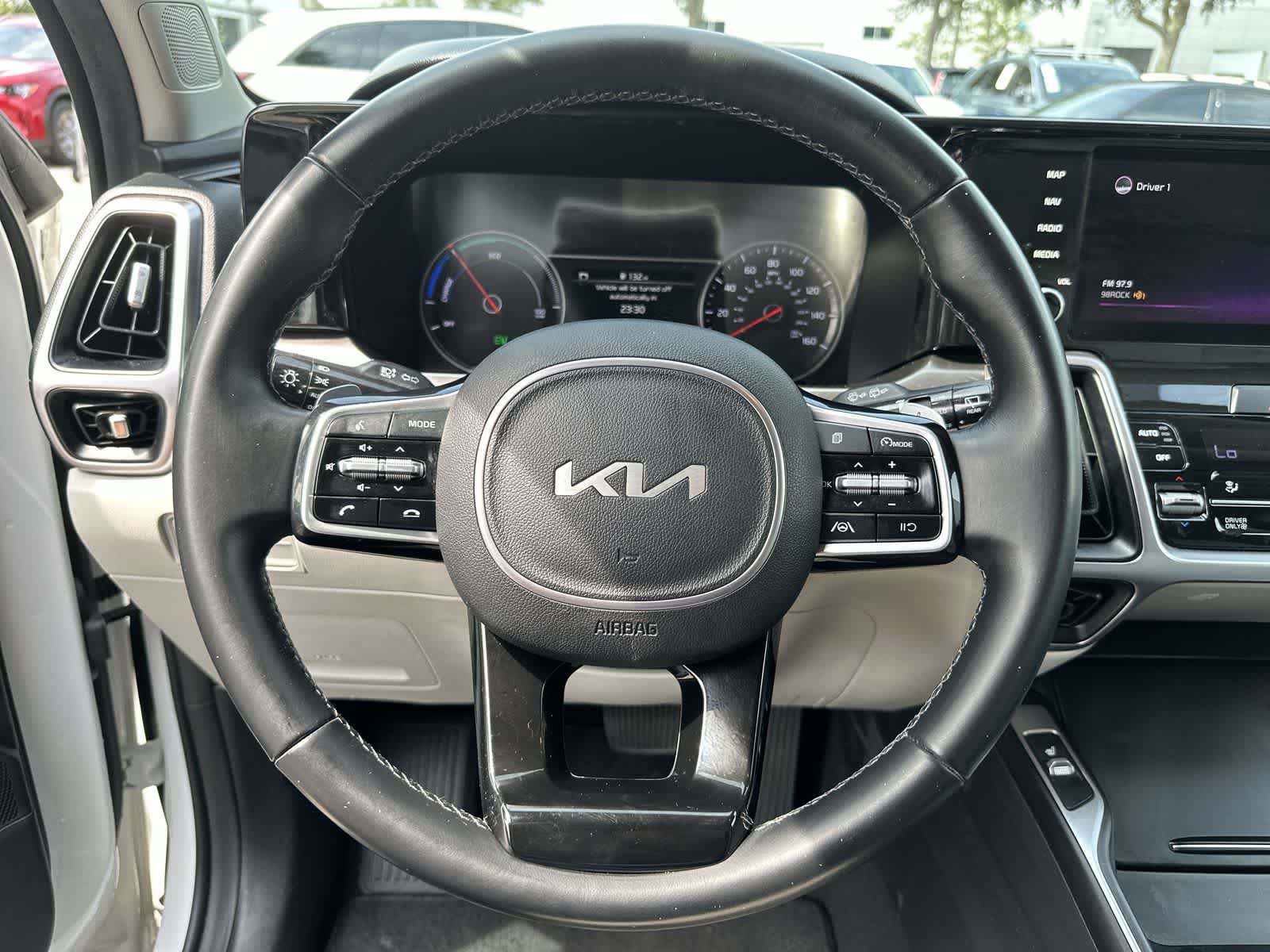 Thumbnail: 2022 Kia Sorento - 21
