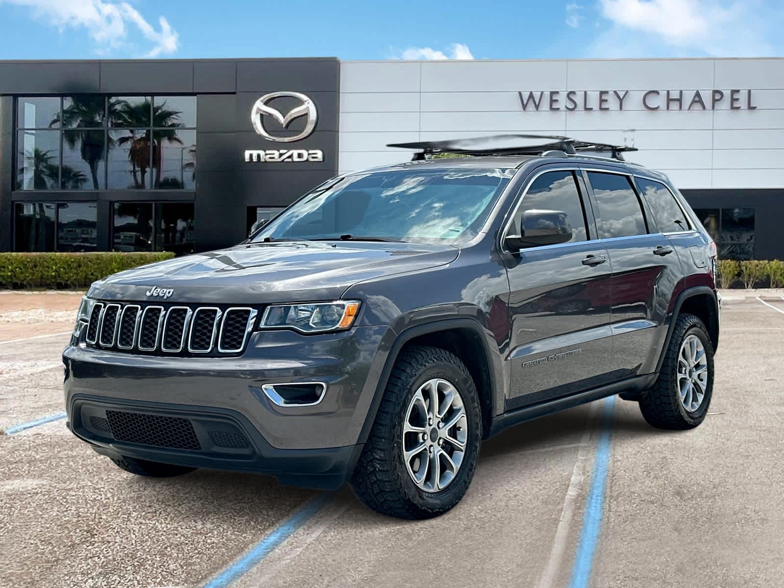 Thumbnail: 2017 Jeep Grand Cherokee - 1