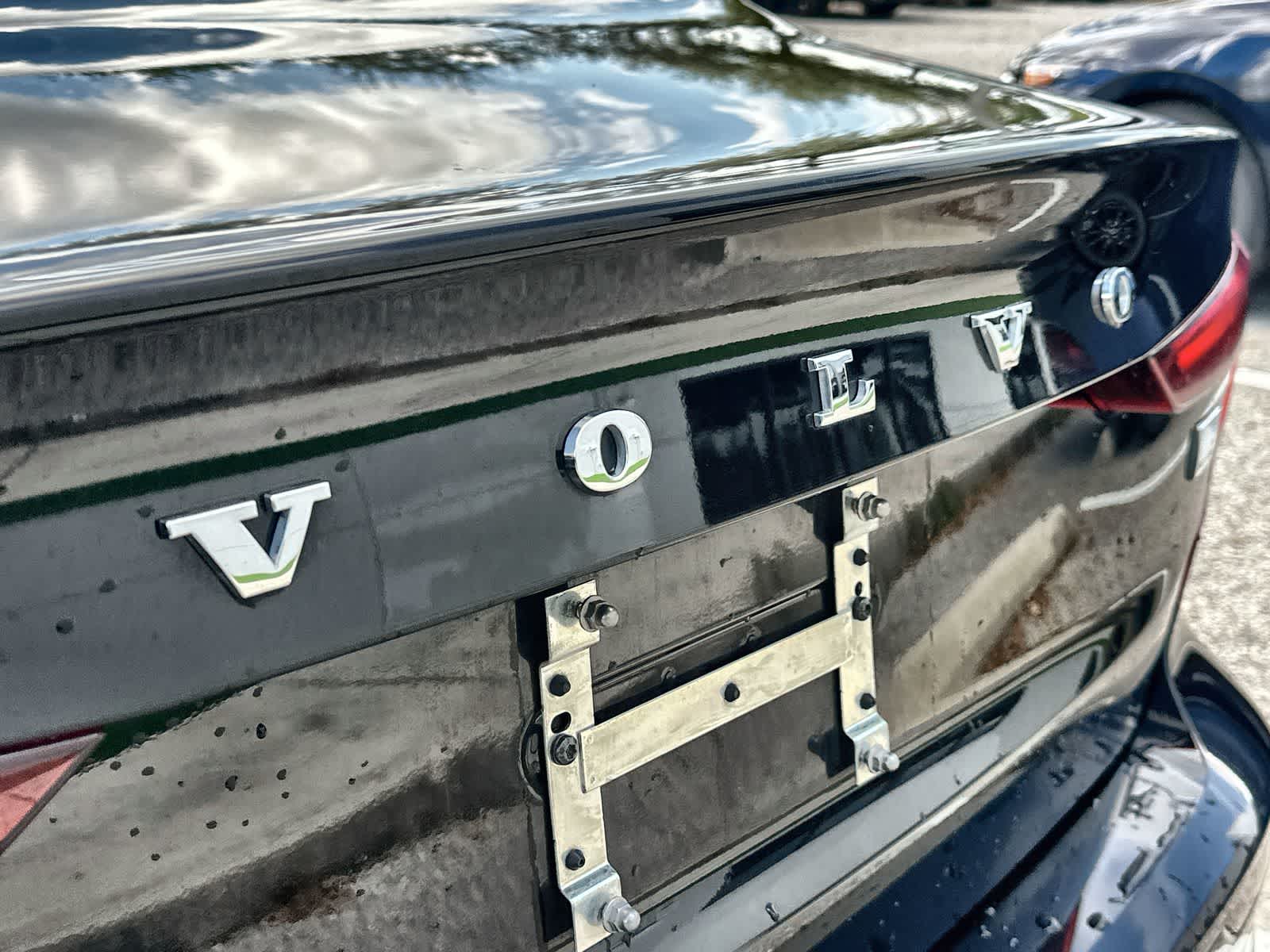 Thumbnail: 2023 Volvo S60 - 16