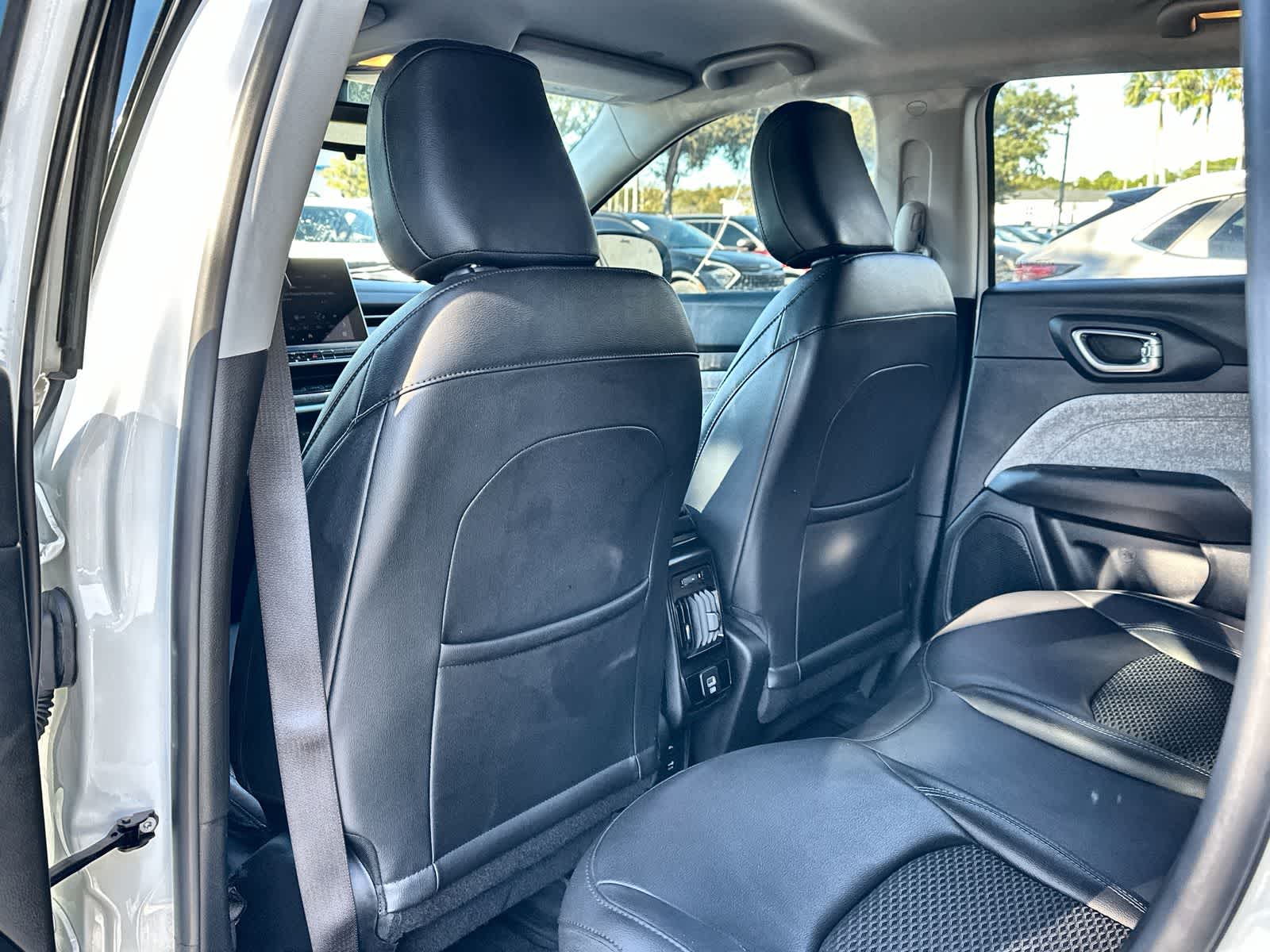 Thumbnail: 2022 Jeep Compass - 12