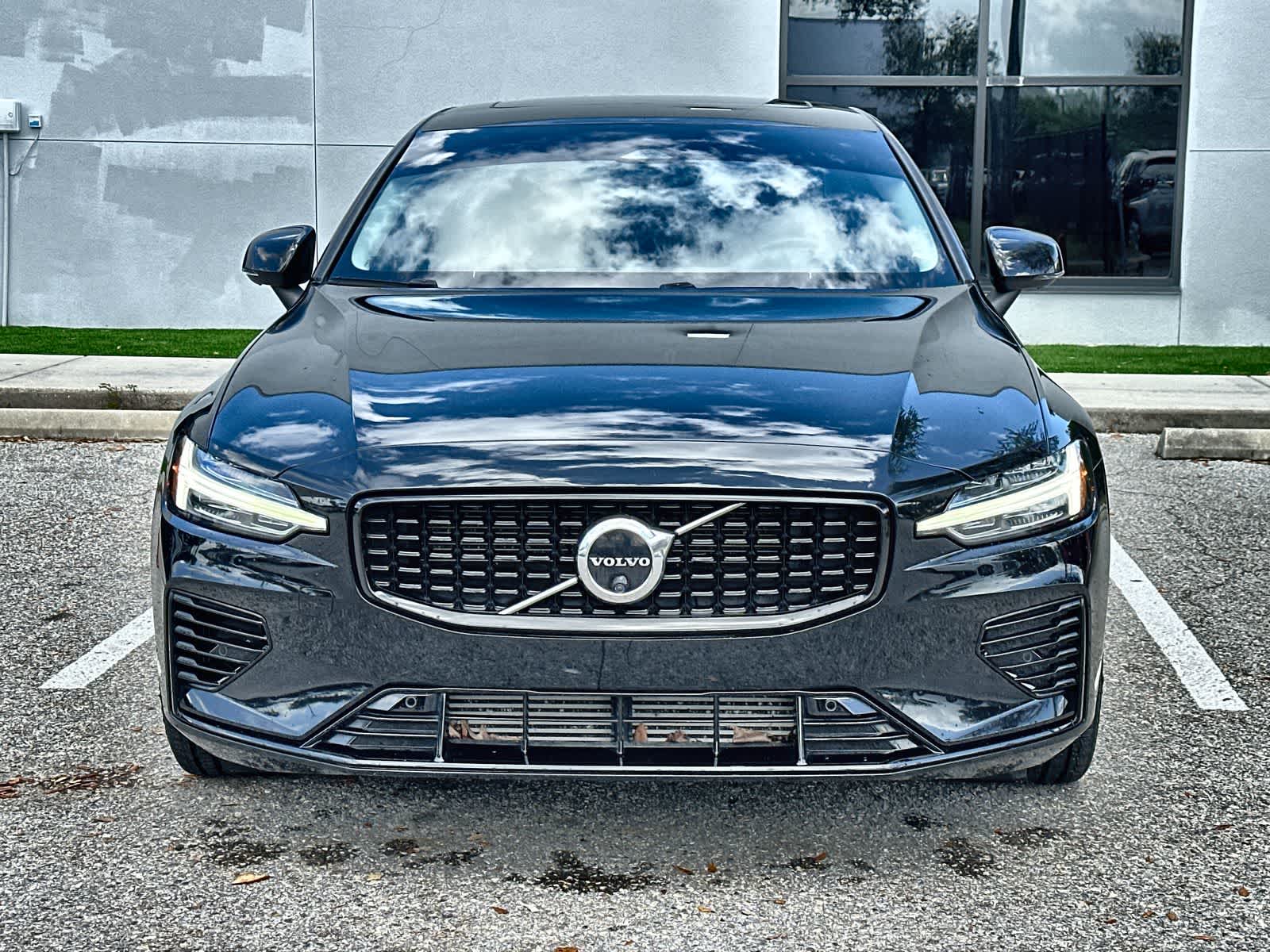 Thumbnail: 2023 Volvo S60 - 12