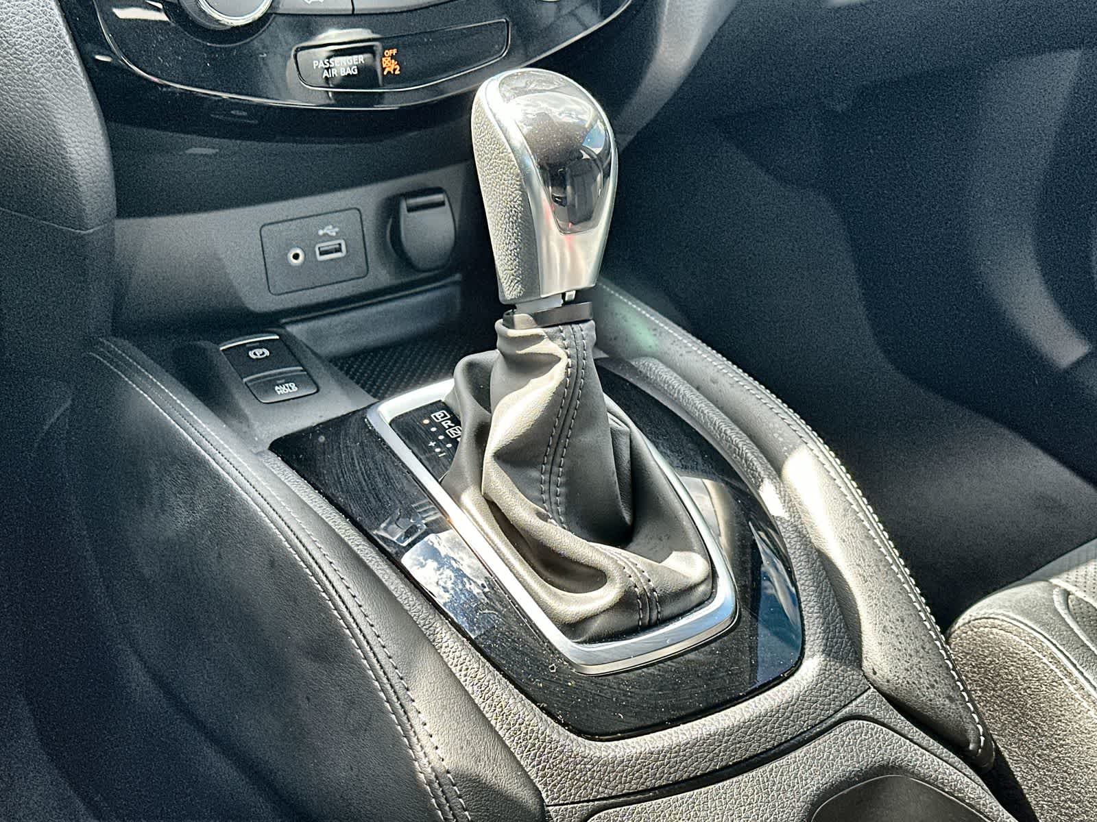 Thumbnail: 2018 Nissan Rogue - 23