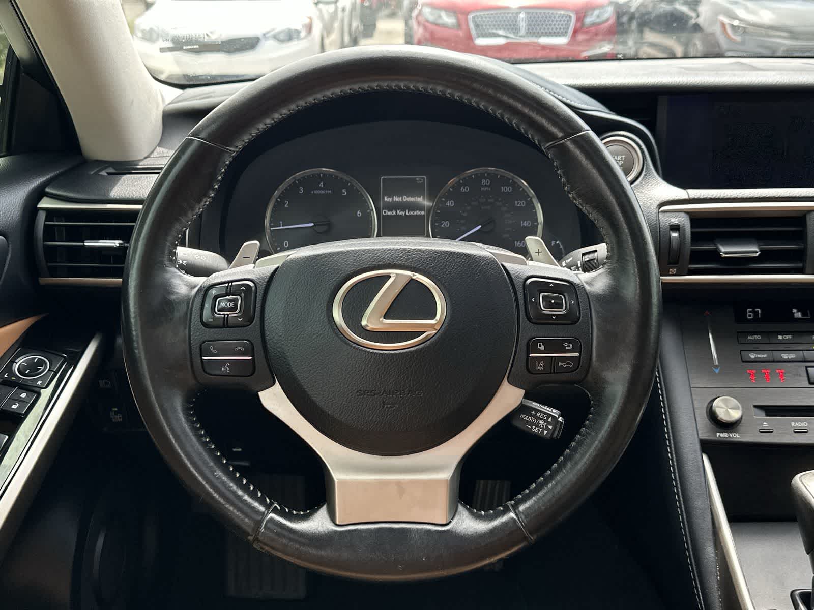 Thumbnail: 2019 Lexus IS - 15
