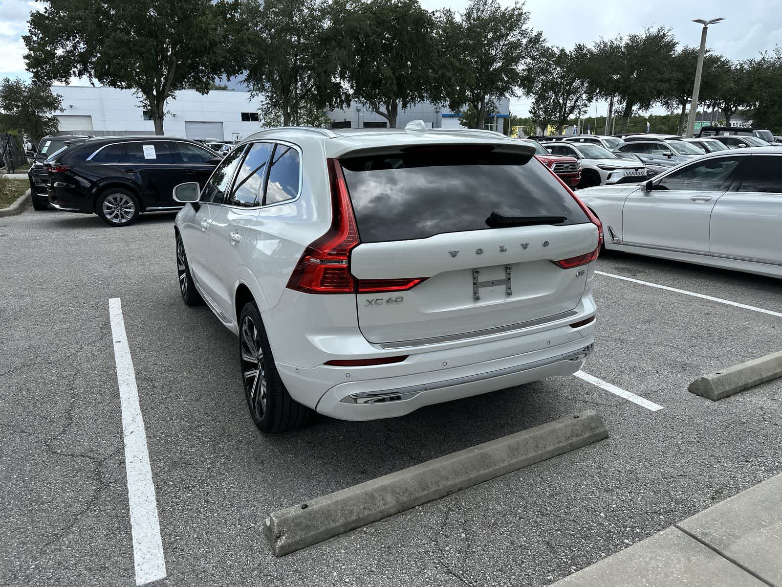 Thumbnail: 2023 Volvo XC60 - 5