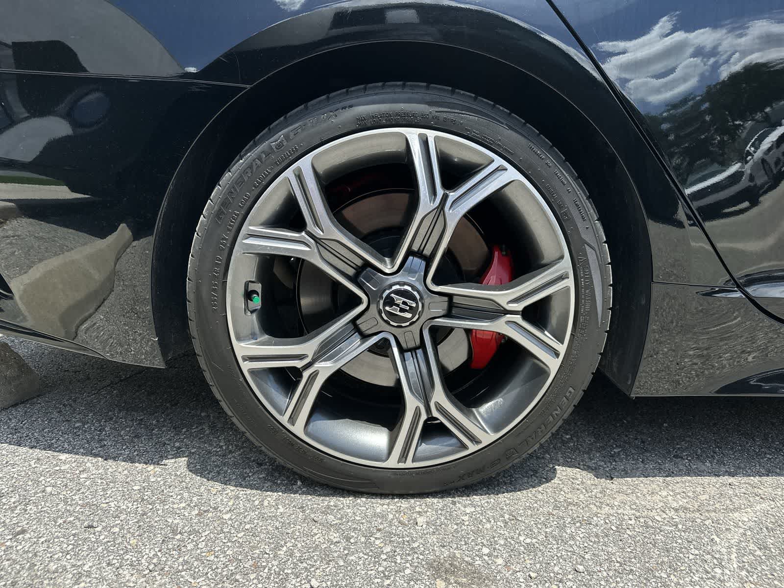 Thumbnail: 2018 Kia Stinger - 8