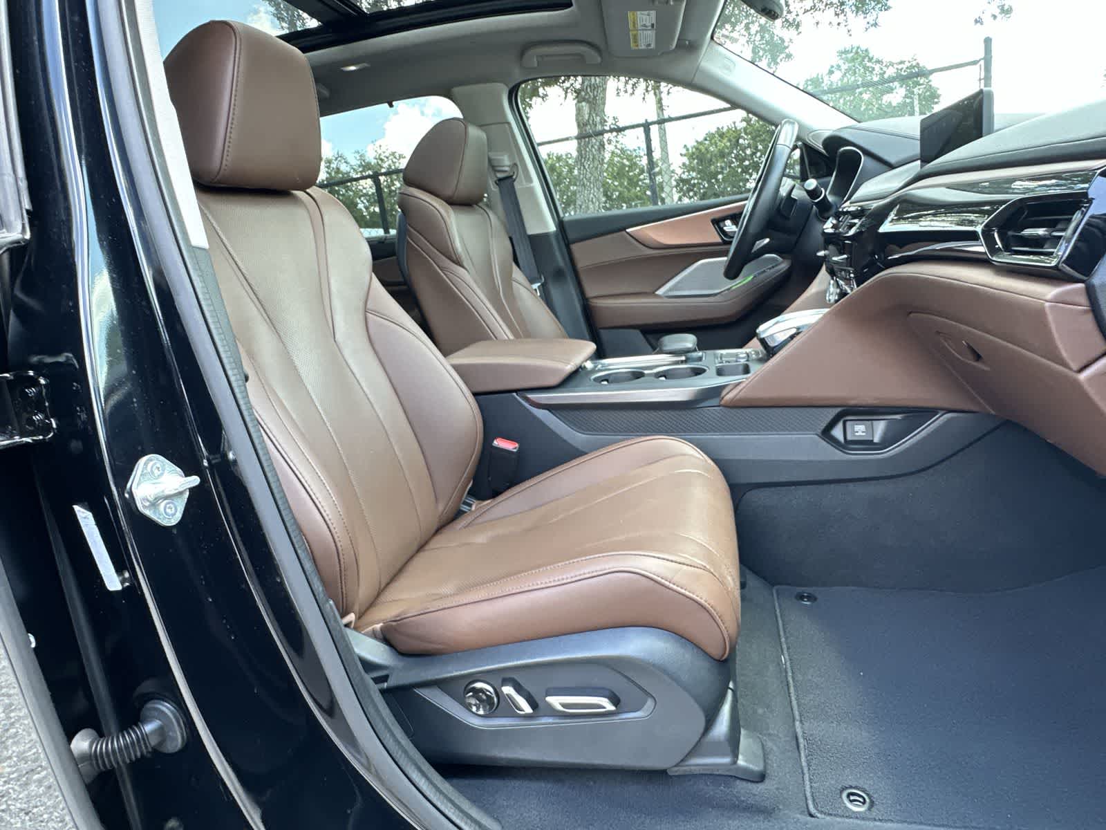 Thumbnail: 2023 Acura MDX - 14