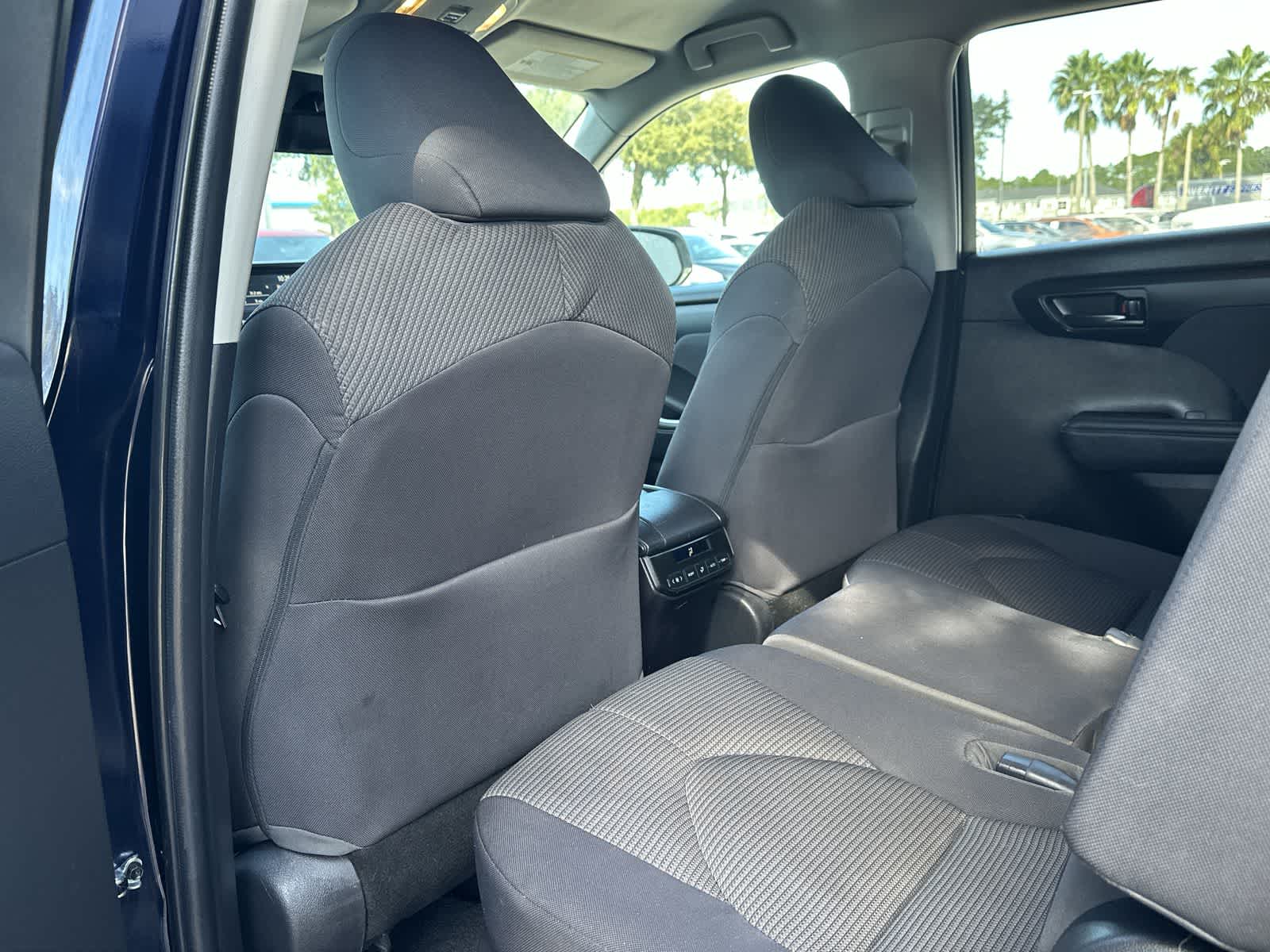 Thumbnail: 2022 Toyota Highlander - 12