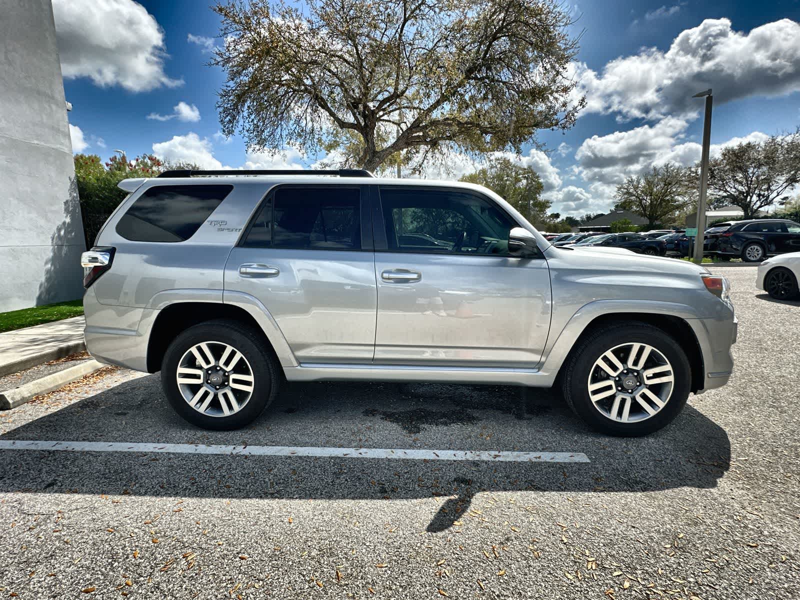 Thumbnail: 2022 Toyota 4Runner - 9