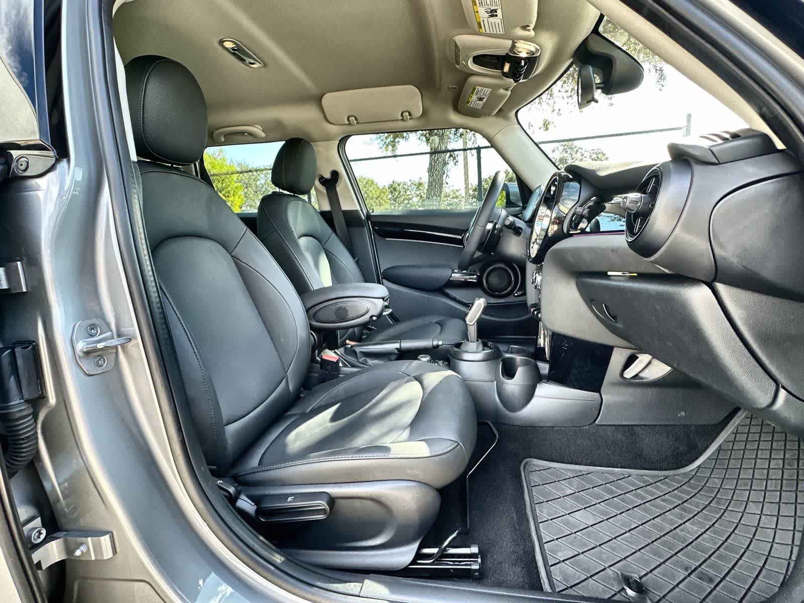 Thumbnail: 2024 MINI Cooper Hardtop - 14