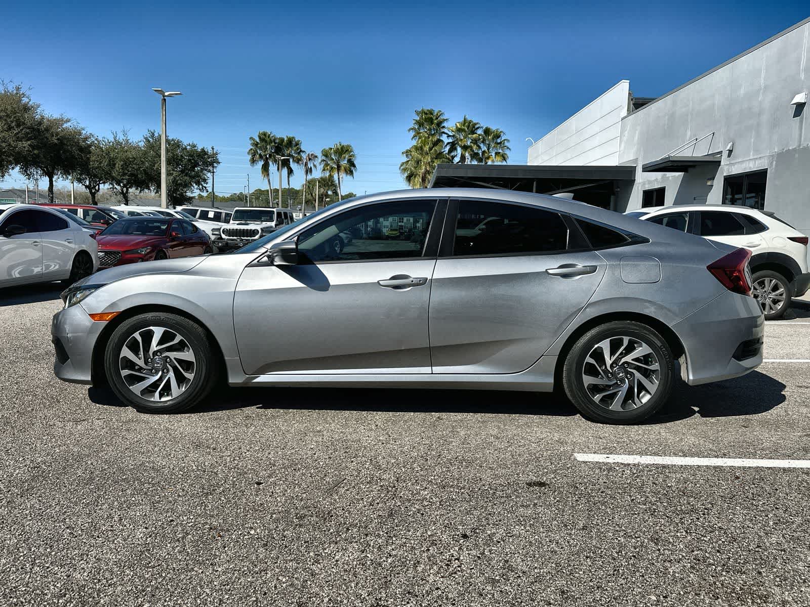 Thumbnail: 2017 Honda Civic - 3