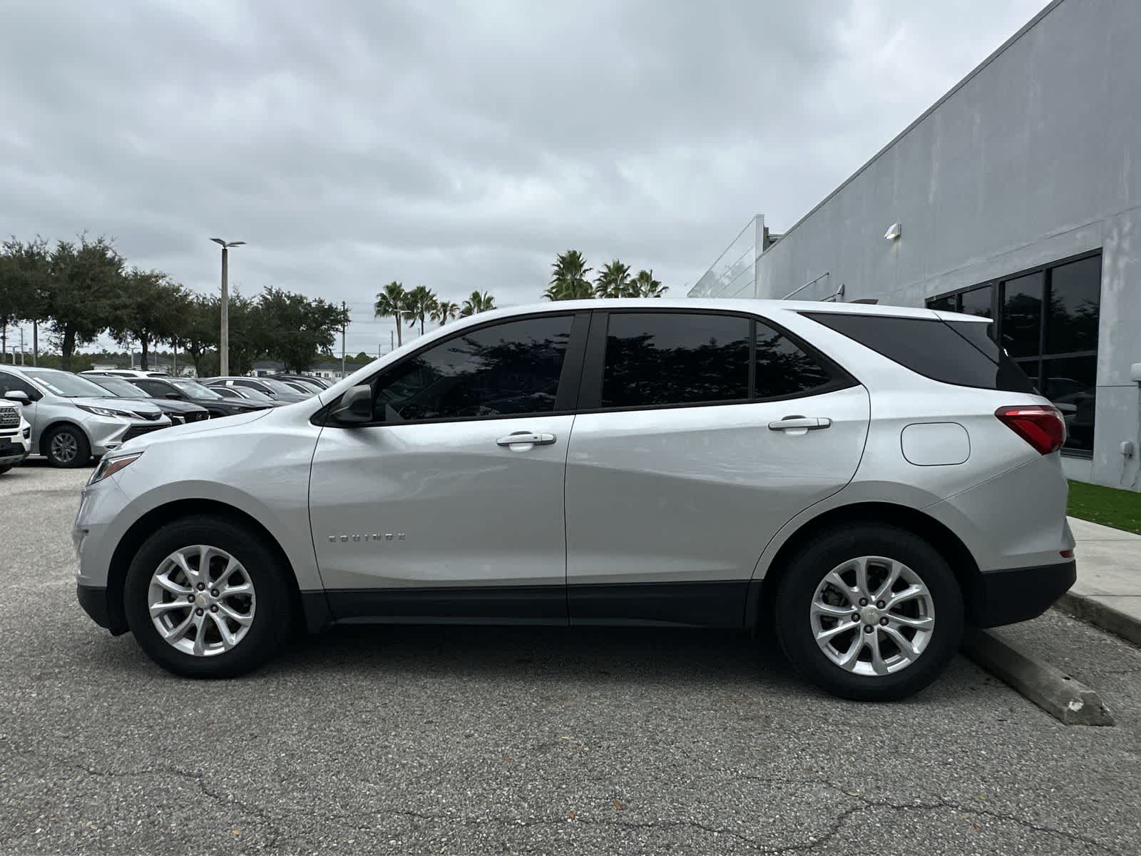 Thumbnail: 2020 Chevrolet Equinox - 3