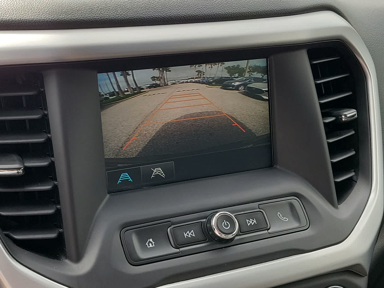2017 GMC Acadia SLE 21