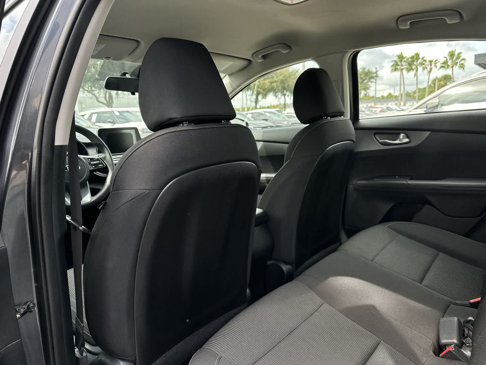 Thumbnail: 2020 Kia Forte - 12