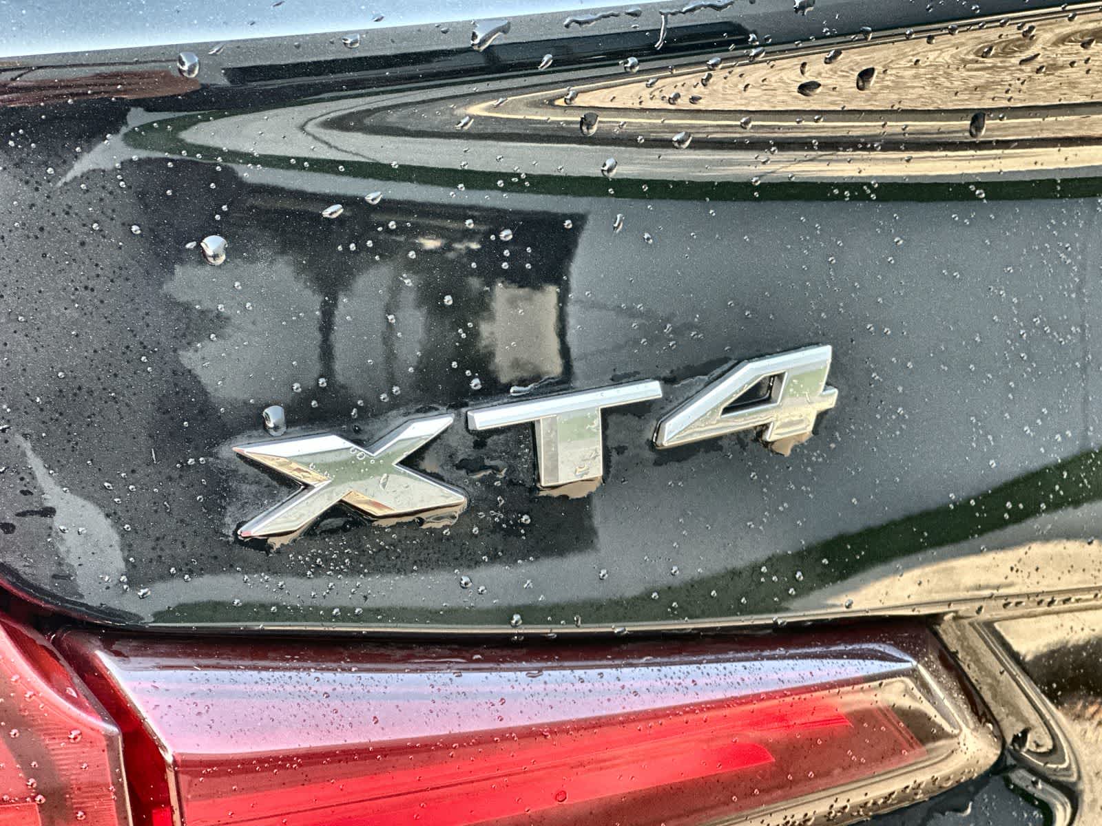 Thumbnail: 2022 Cadillac XT4 - 15