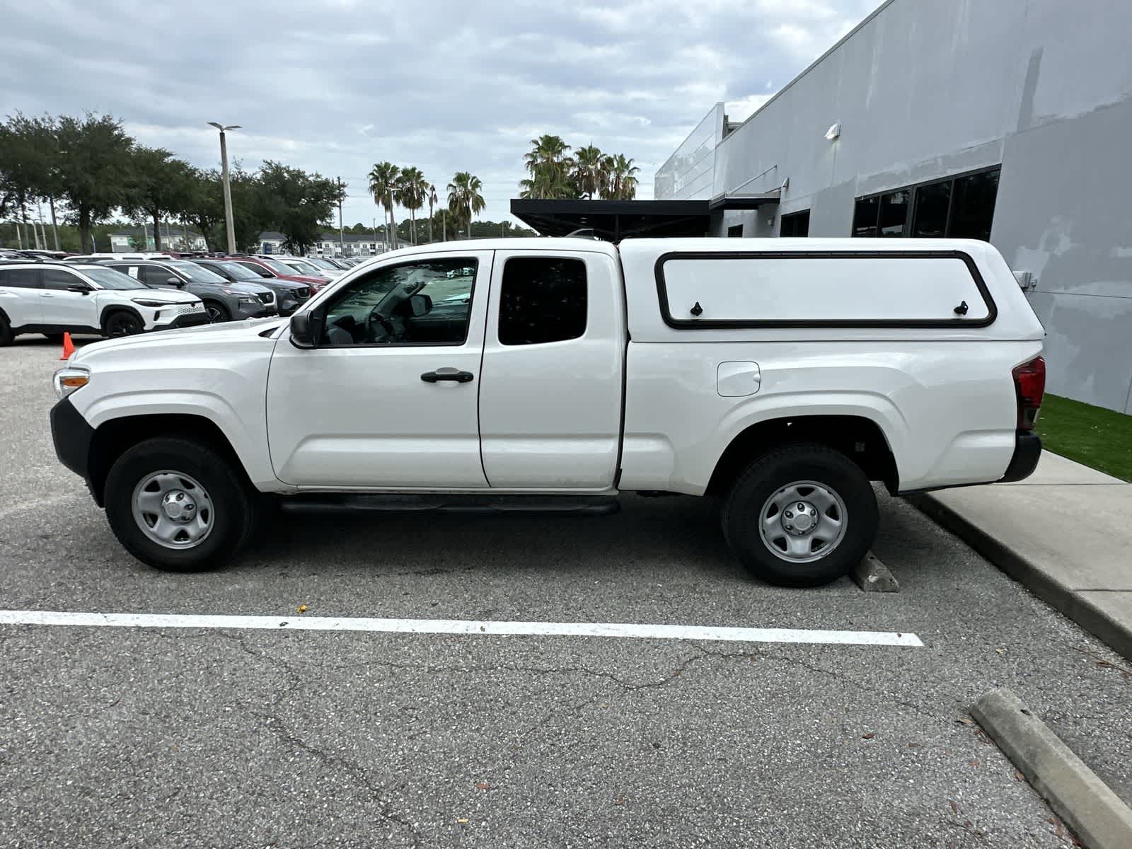 Thumbnail: 2022 Toyota Tacoma - 4