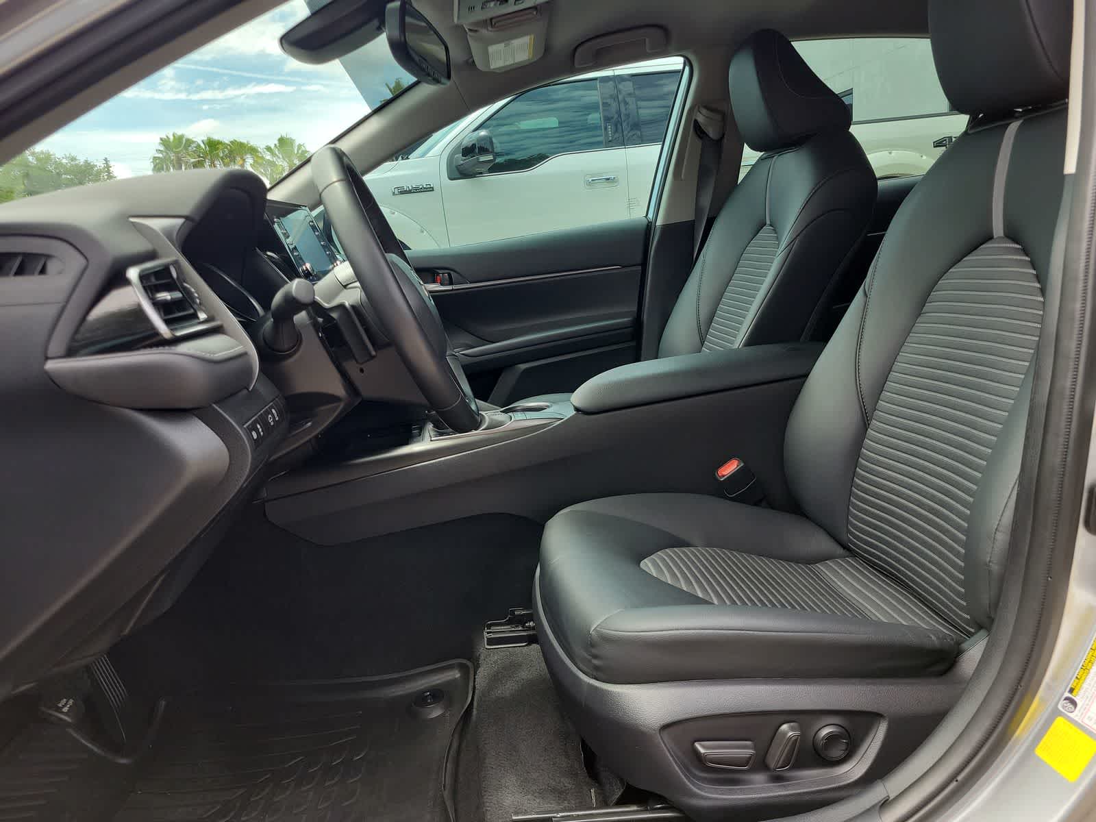2024 Toyota Camry SE 16