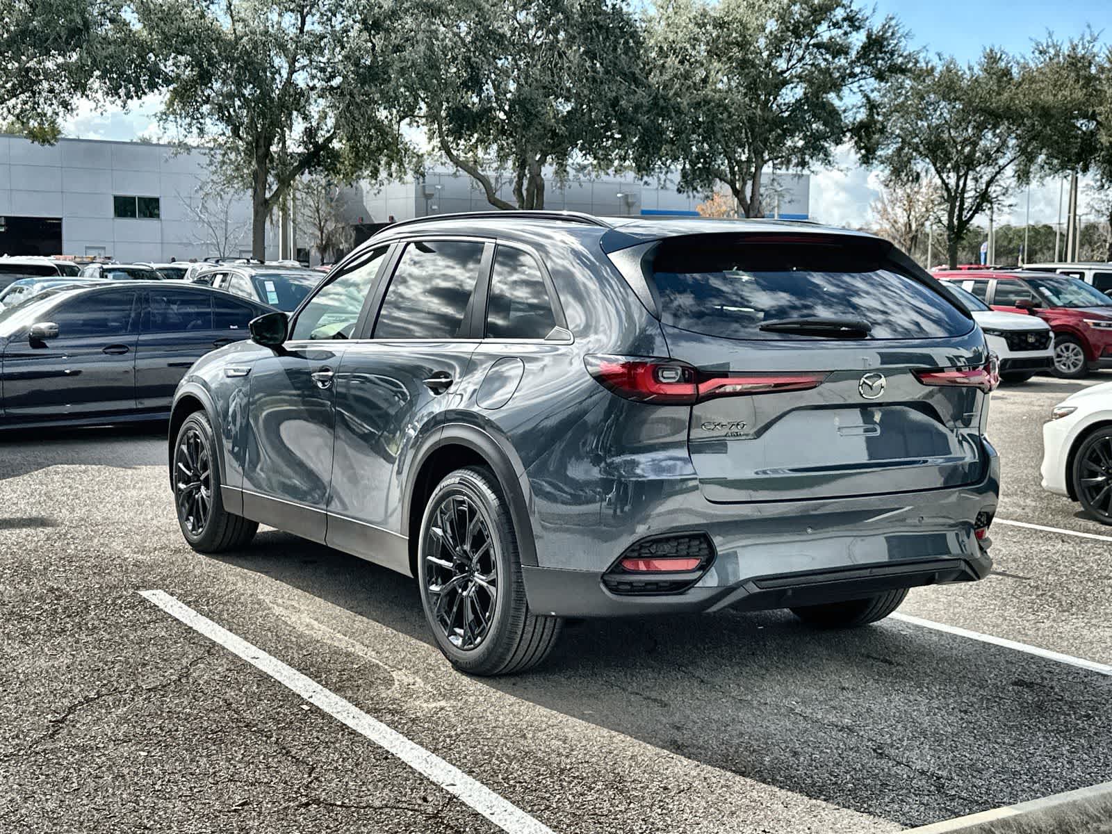 Thumbnail: 2026 Mazda CX-70 - 4