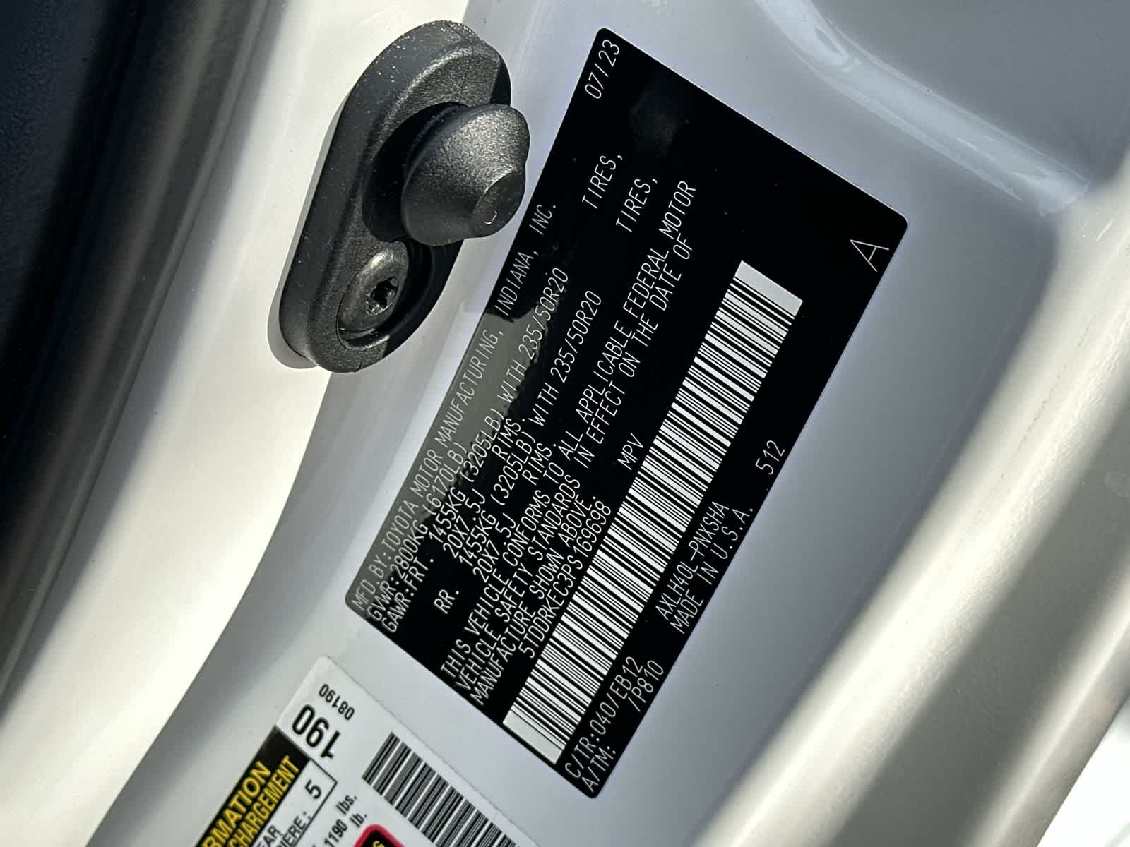 Thumbnail: 2023 Toyota Sienna - 21