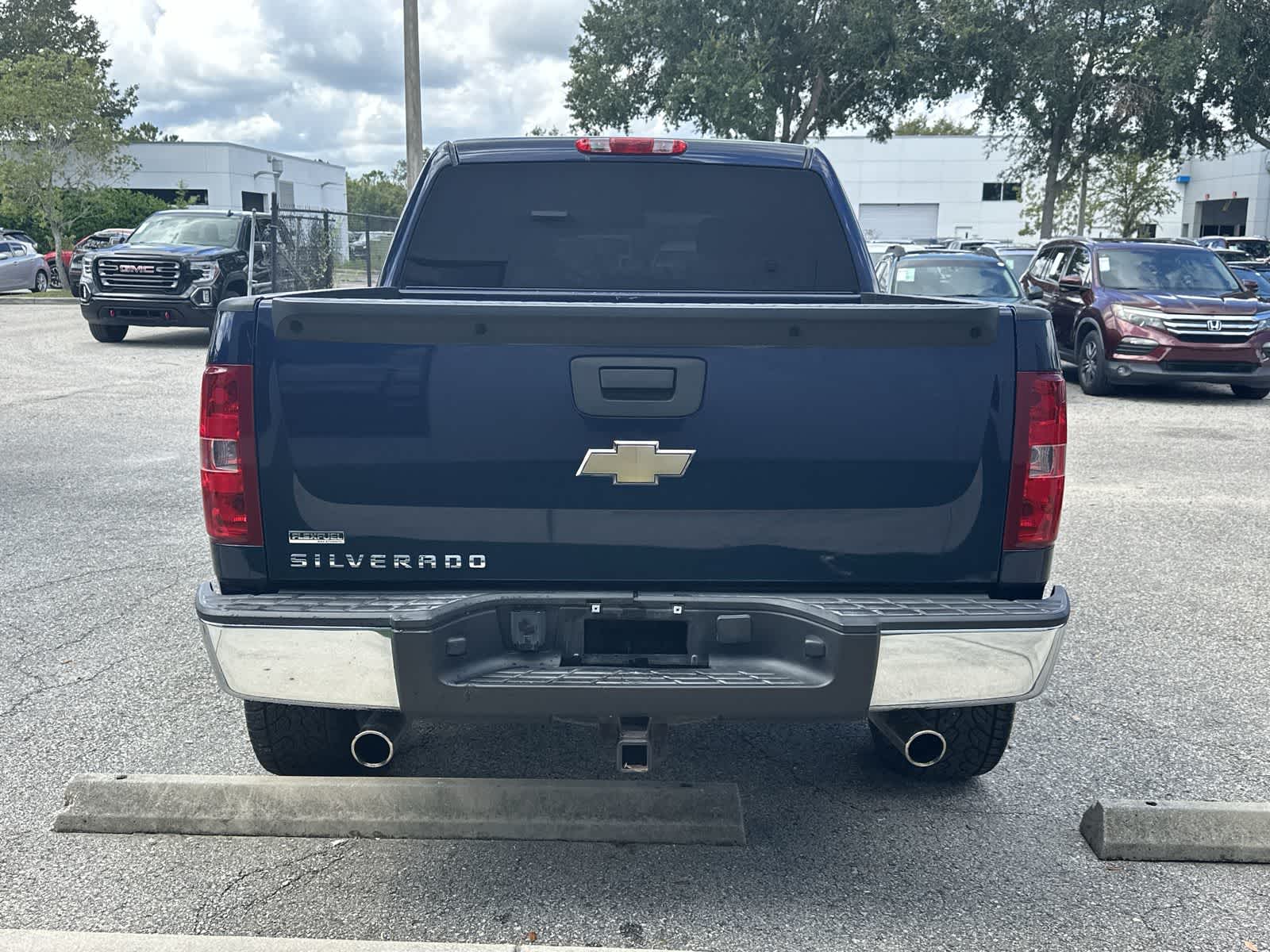 Thumbnail: 2011 Chevrolet Silverado 1500 - 5