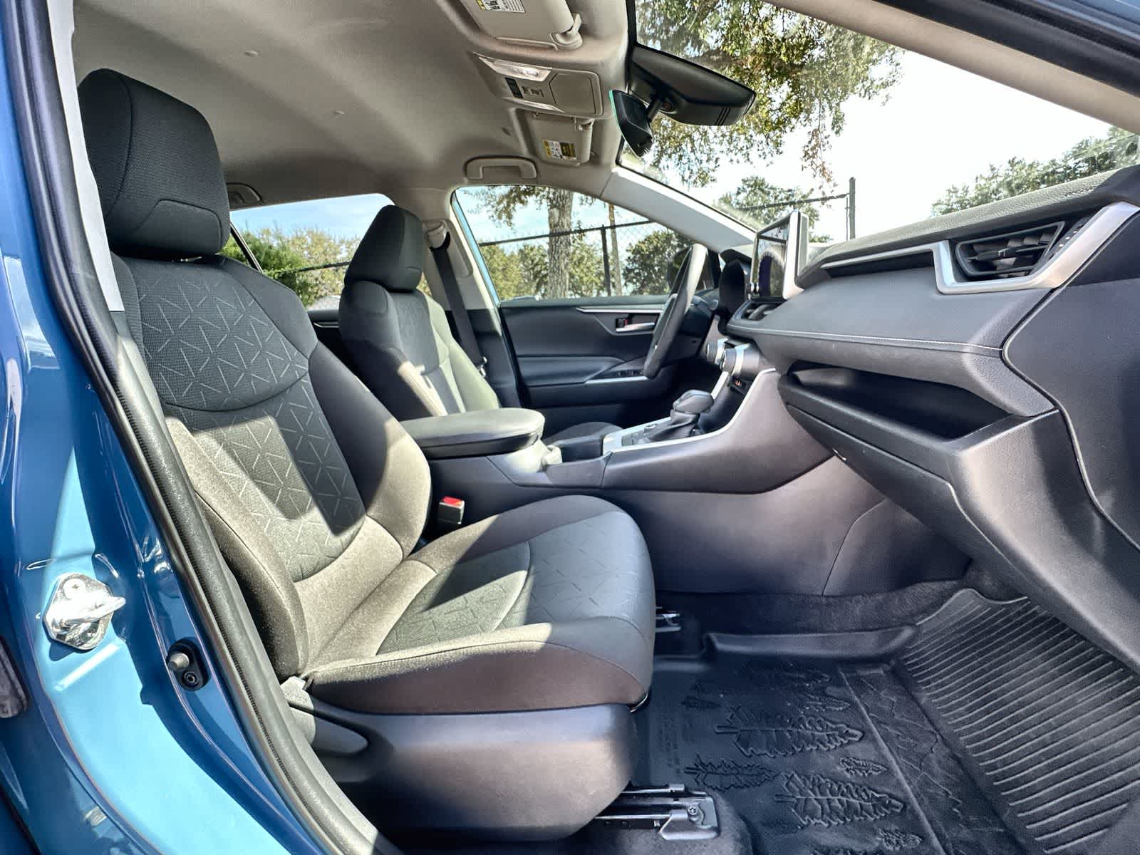 Thumbnail: 2023 Toyota RAV4 - 14