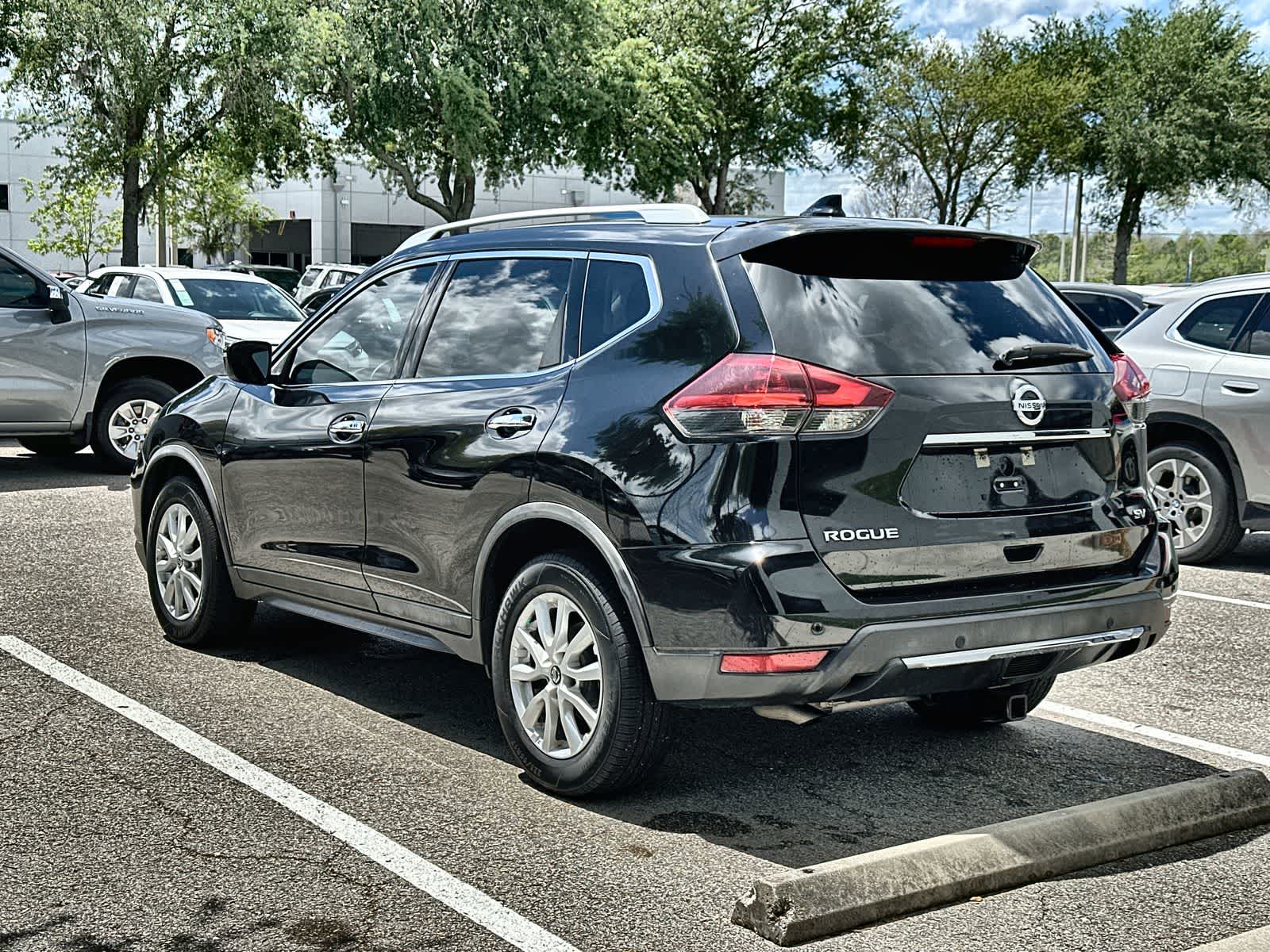 Thumbnail: 2020 Nissan Rogue - 6