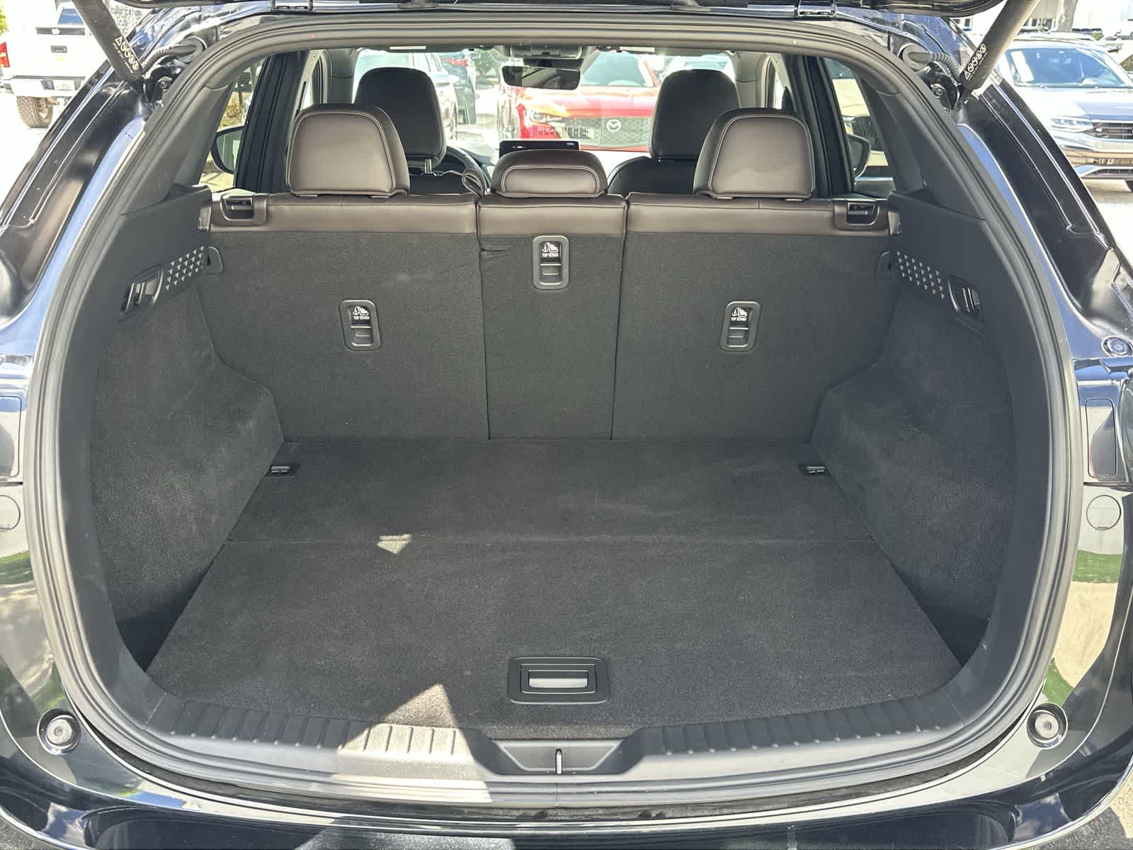 Thumbnail: 2025 Mazda CX-5 - 8