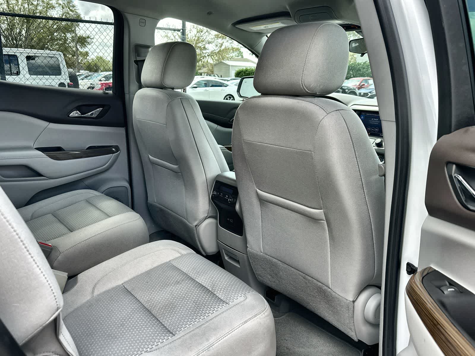 Thumbnail: 2023 GMC Acadia - 18