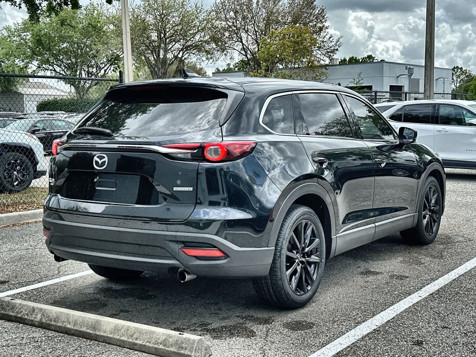 Thumbnail: 2023 Mazda CX-9 - 8