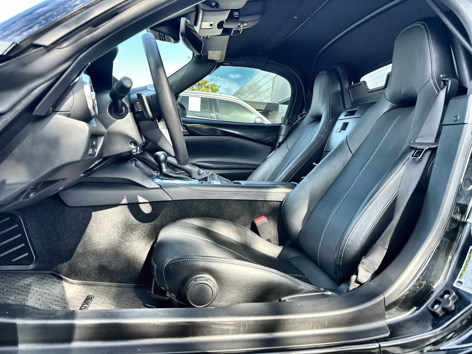 Thumbnail: 2025 Mazda MX-5 Miata - 3