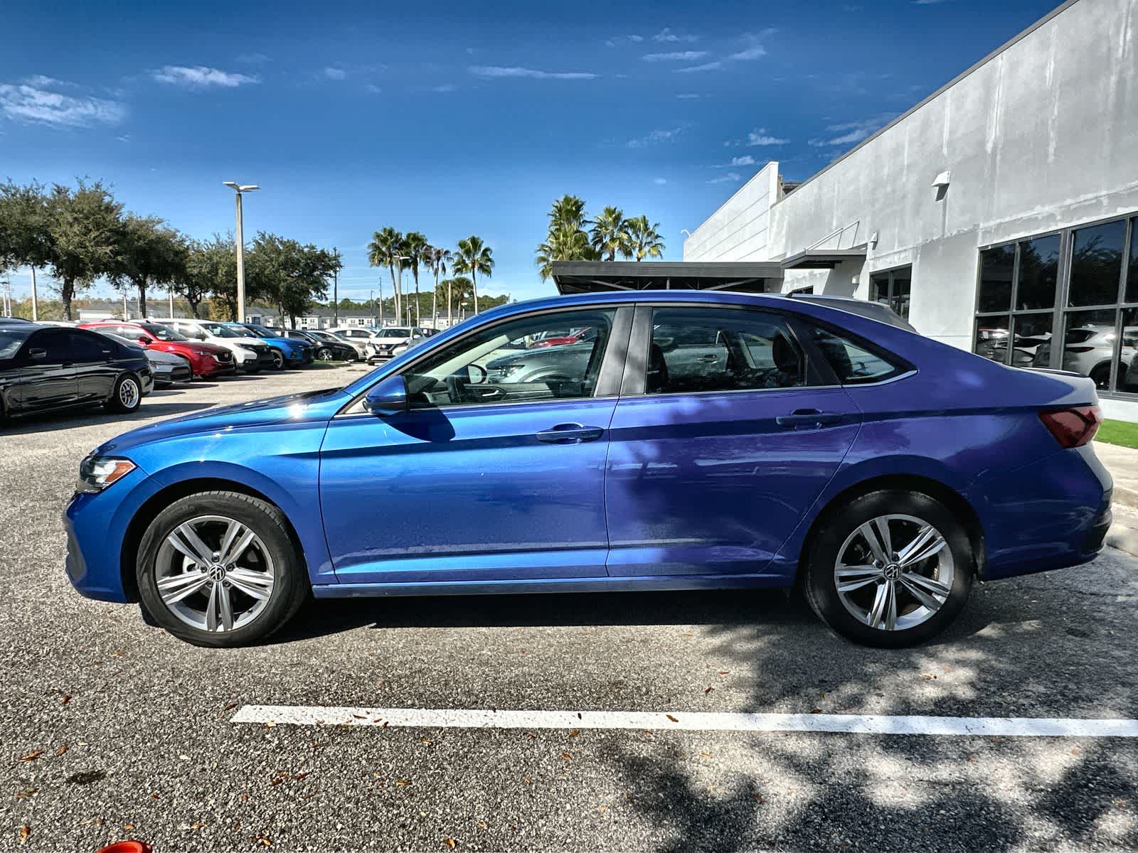 Thumbnail: 2024 Volkswagen Jetta - 3