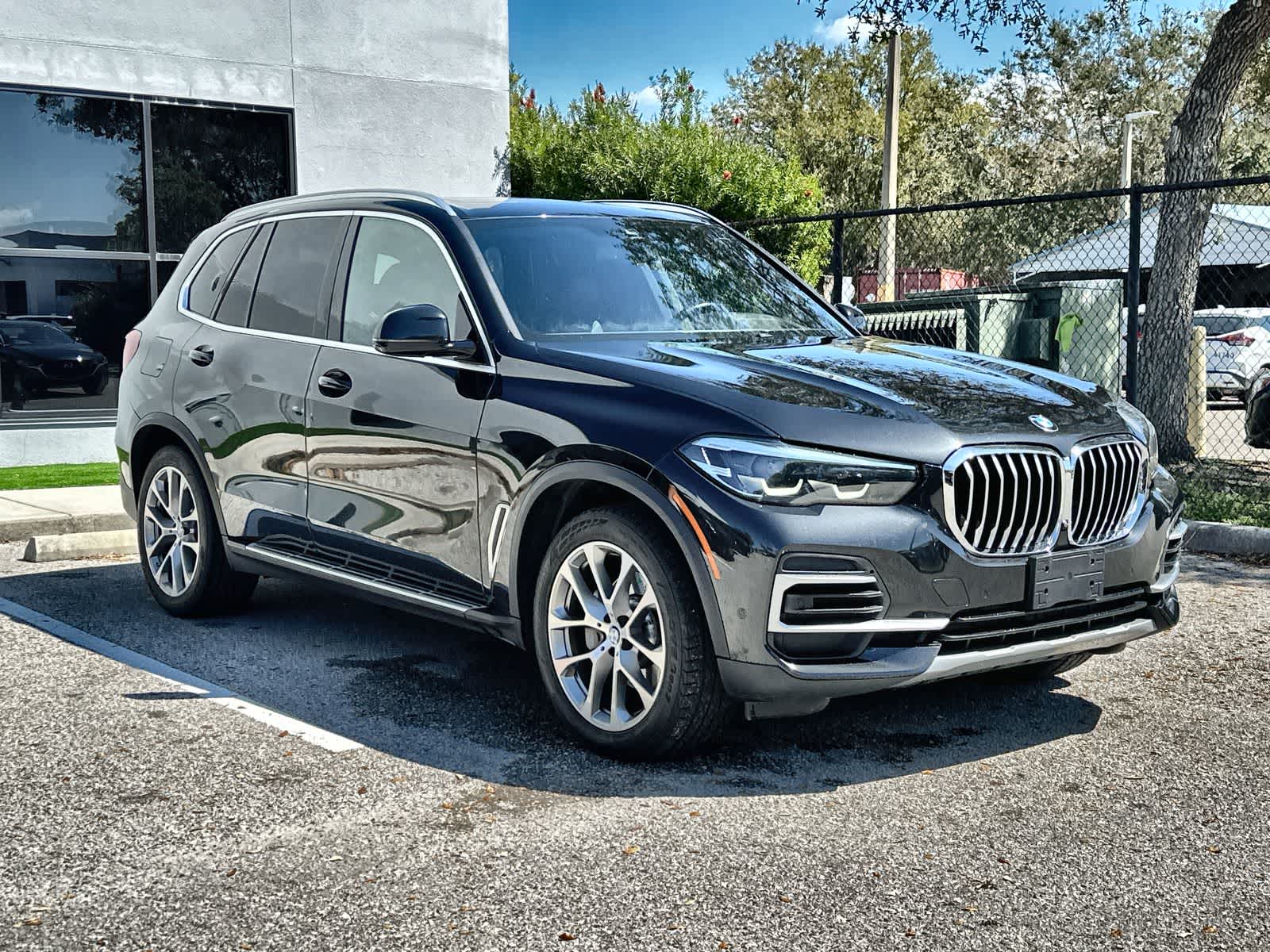 Thumbnail: 2023 BMW X5 - 11