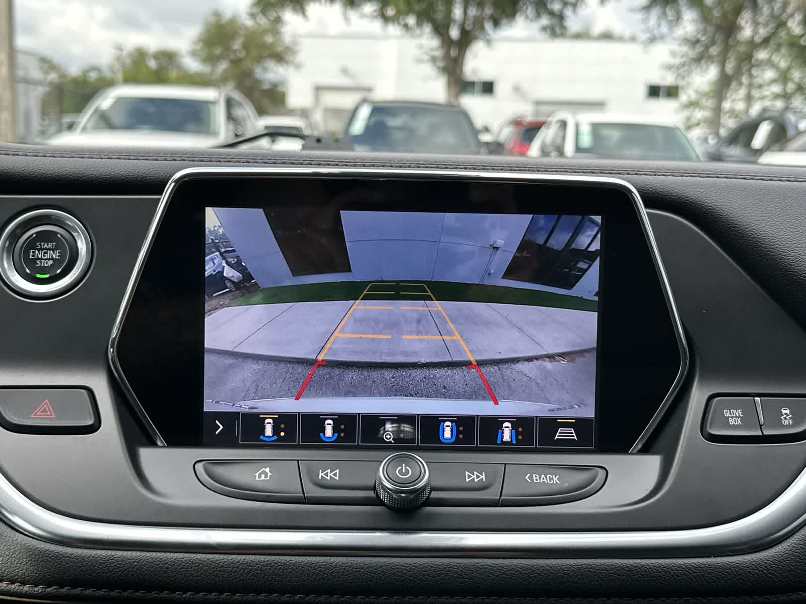Thumbnail: 2019 Chevrolet Blazer - 27