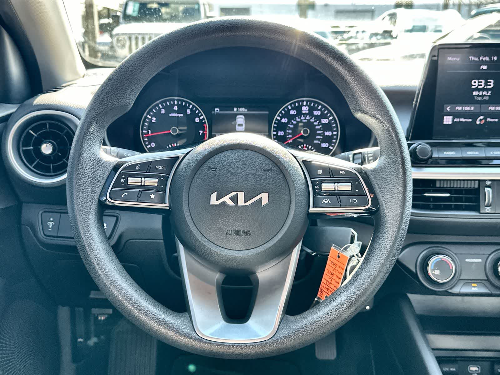 Thumbnail: 2023 Kia Forte - 16