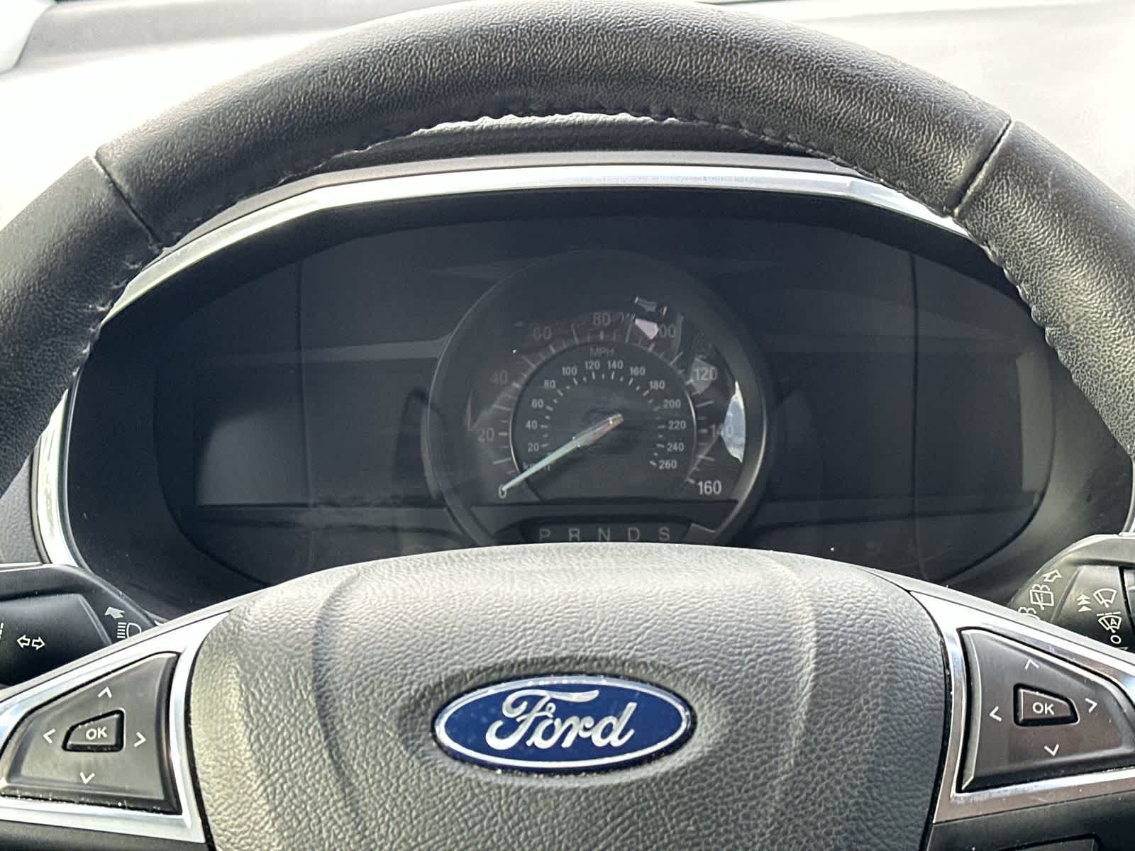 Thumbnail: 2019 Ford Edge - 16