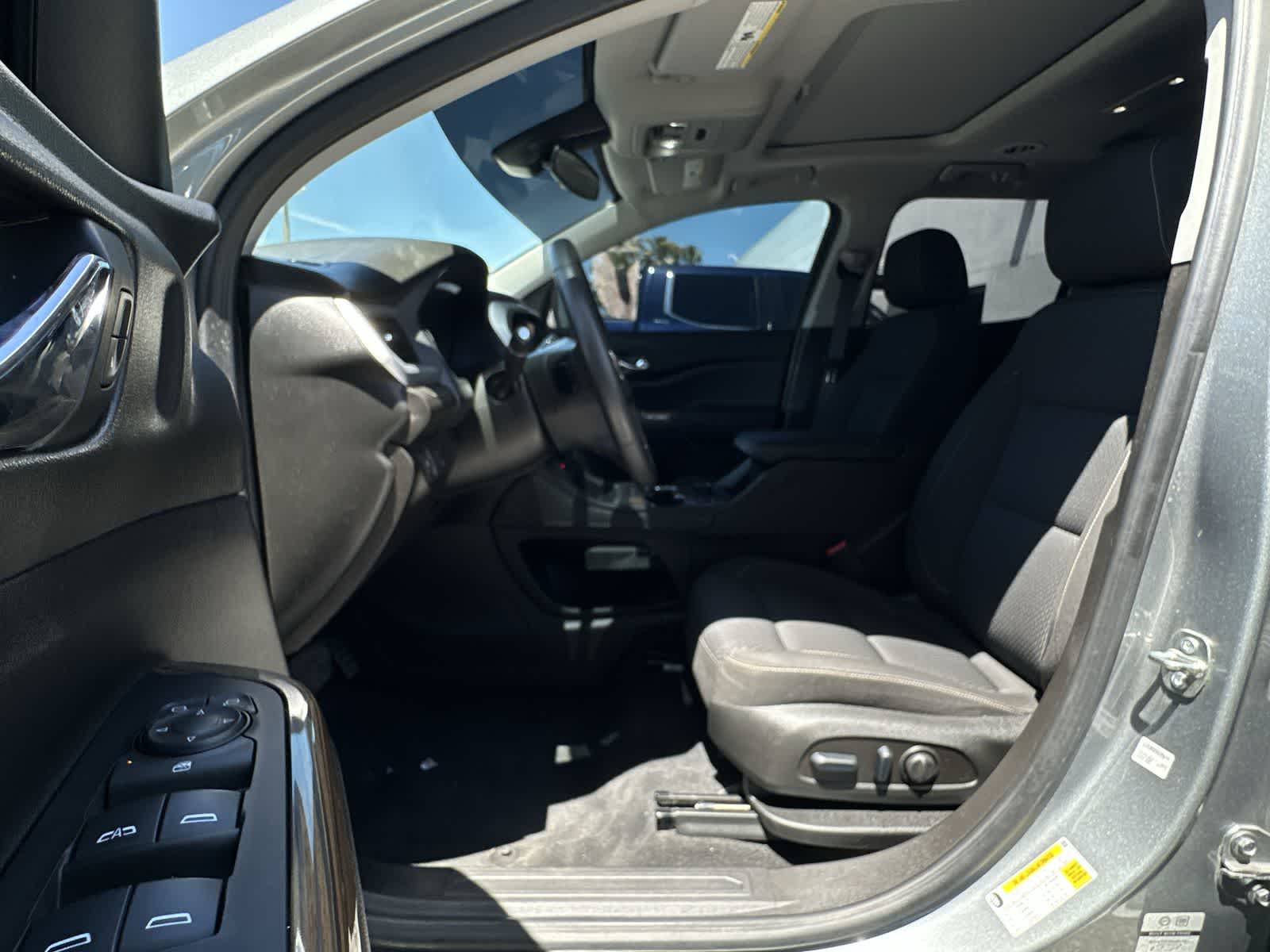 Thumbnail: 2023 GMC Acadia - 2
