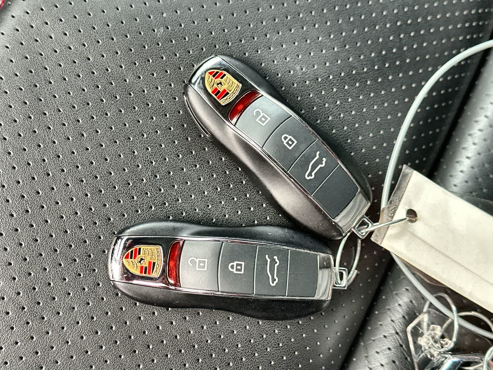 Thumbnail: 2022 Porsche Macan - 20