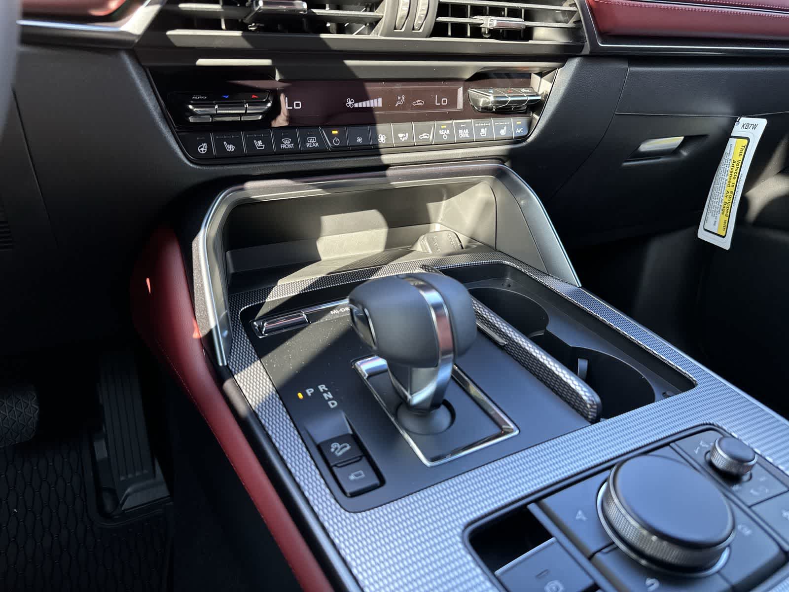 Thumbnail: 2026 Mazda CX-70 - 23
