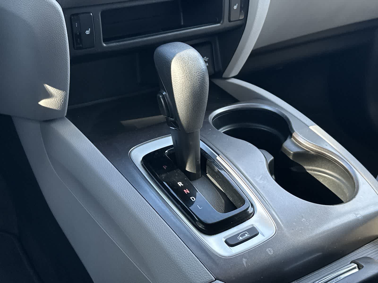 Thumbnail: 2020 Honda Pilot - 17