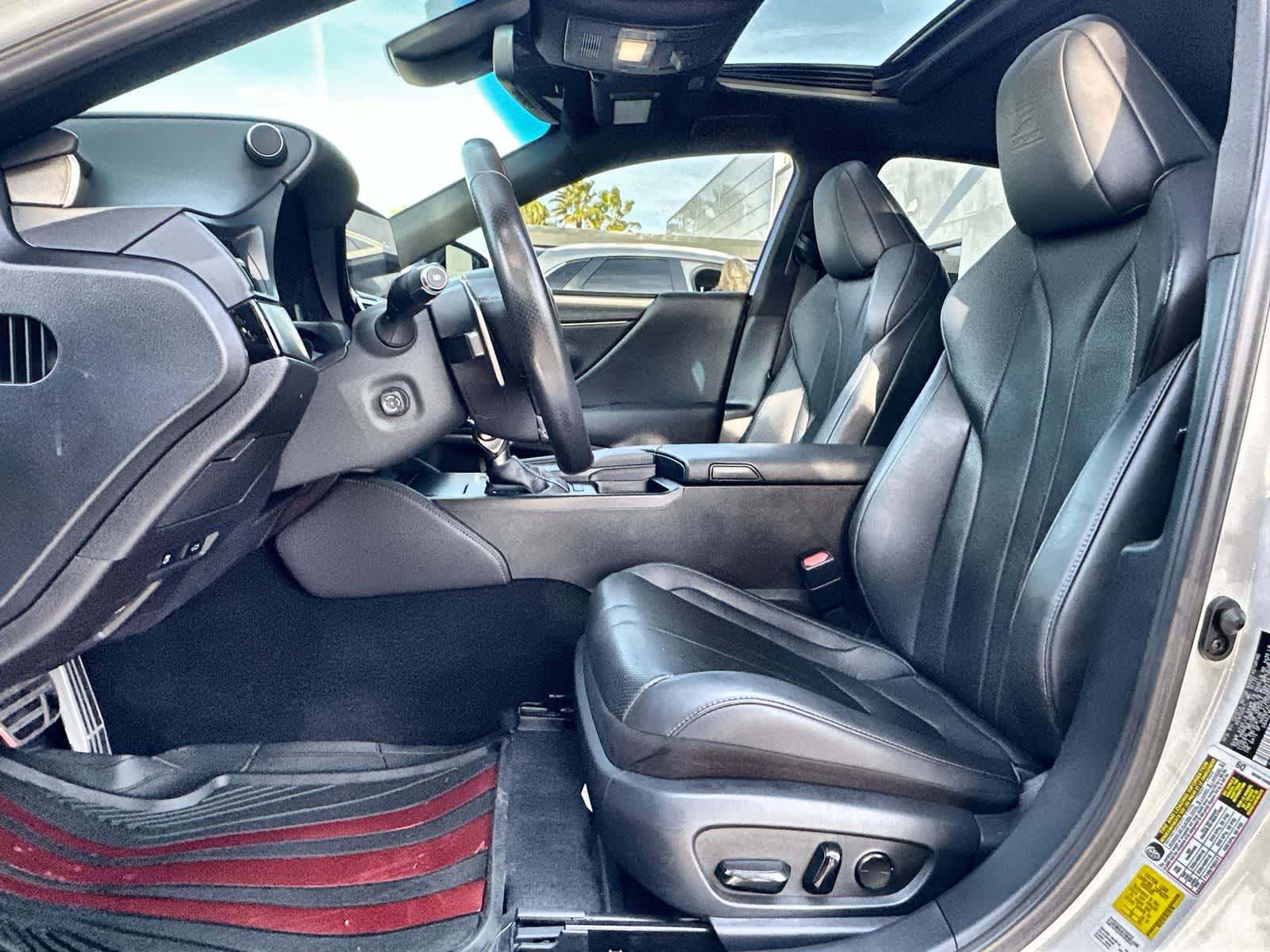 Thumbnail: 2022 Lexus ES - 11