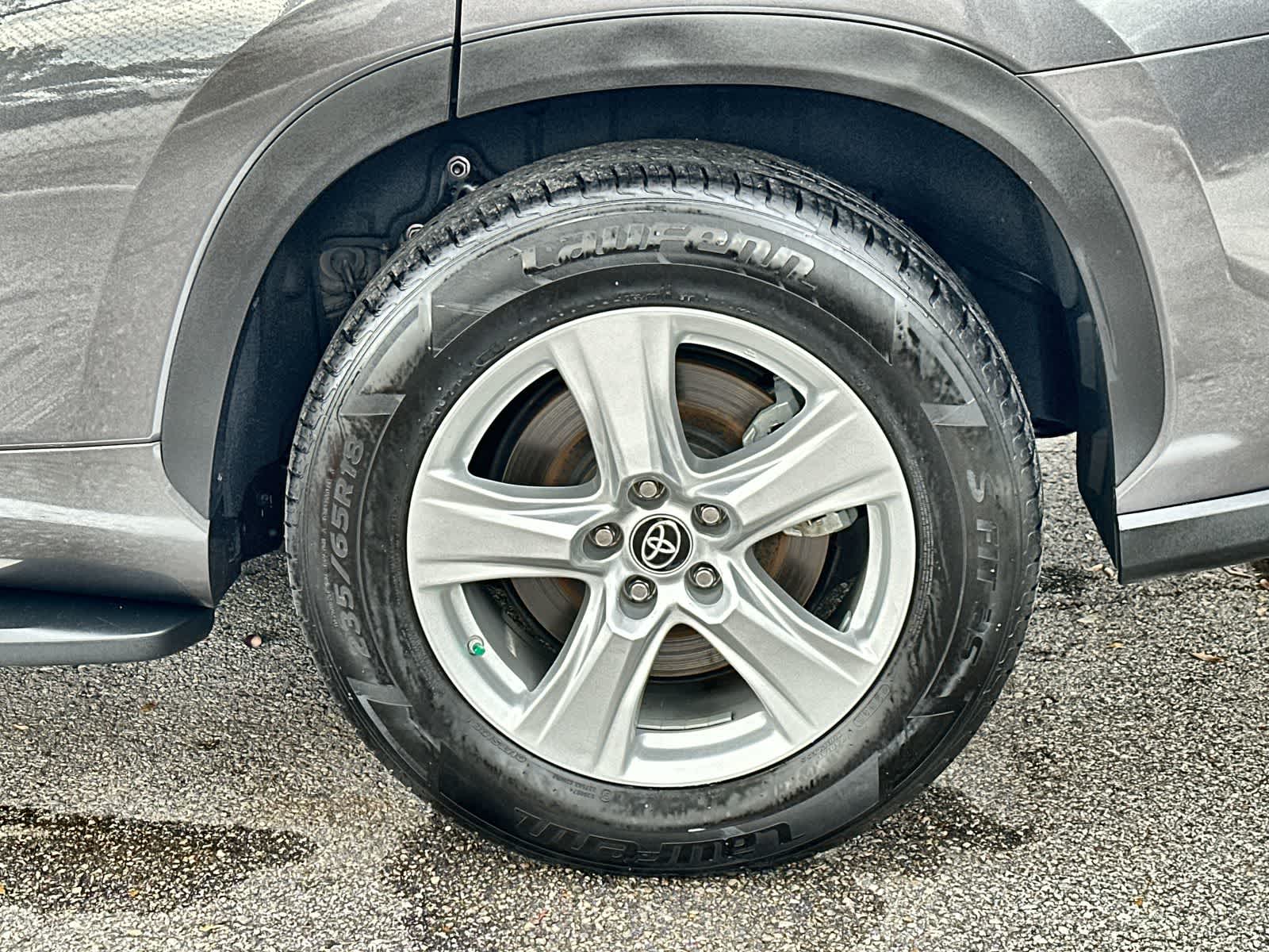 Thumbnail: 2023 Toyota Highlander - 8