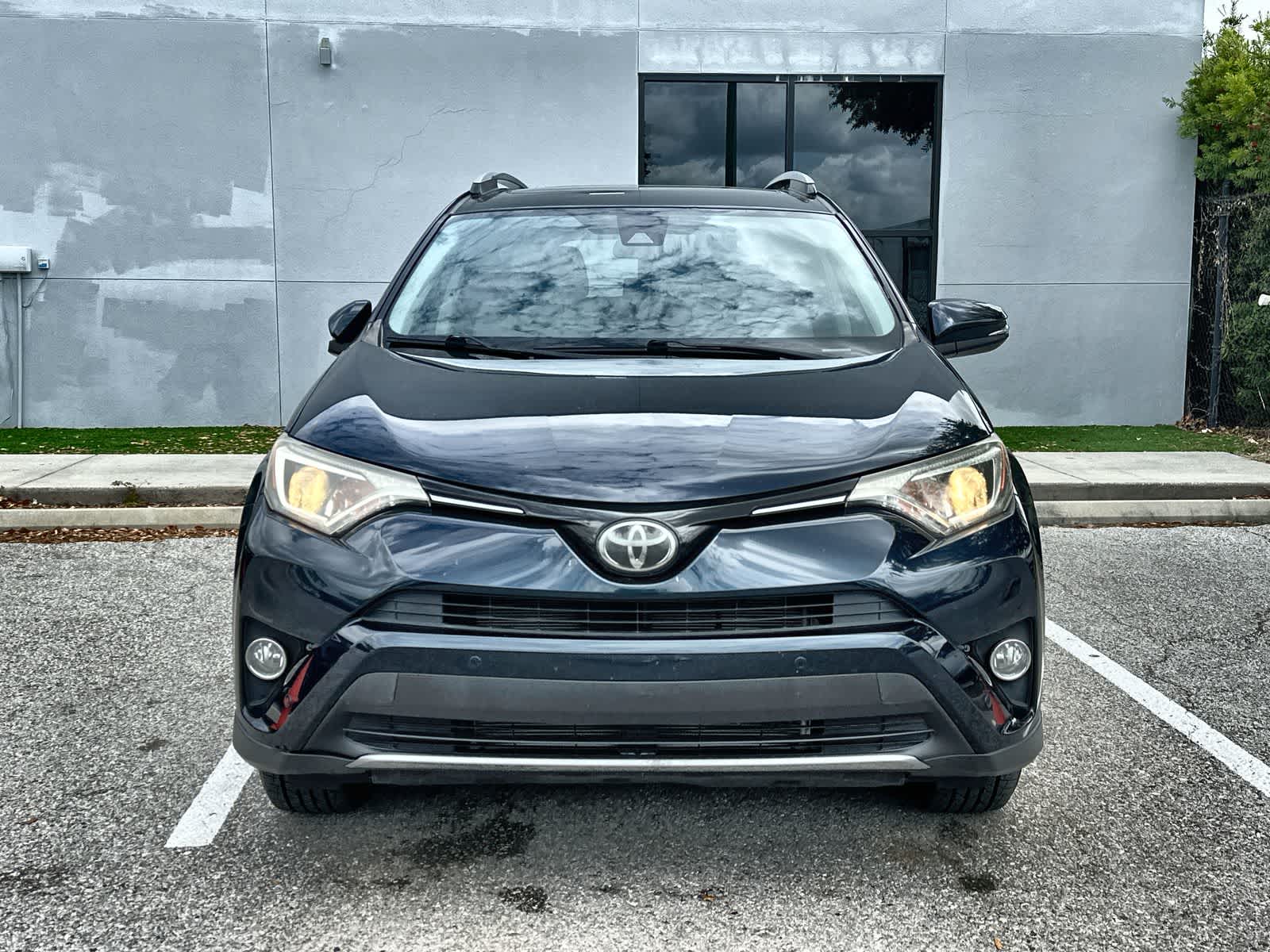 Thumbnail: 2018 Toyota RAV4 - 12