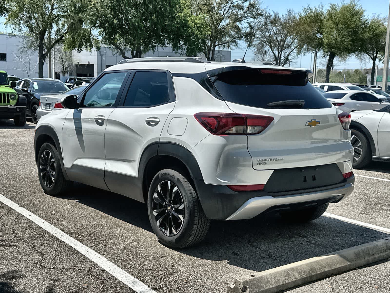 Thumbnail: 2023 Chevrolet TrailBlazer - 6