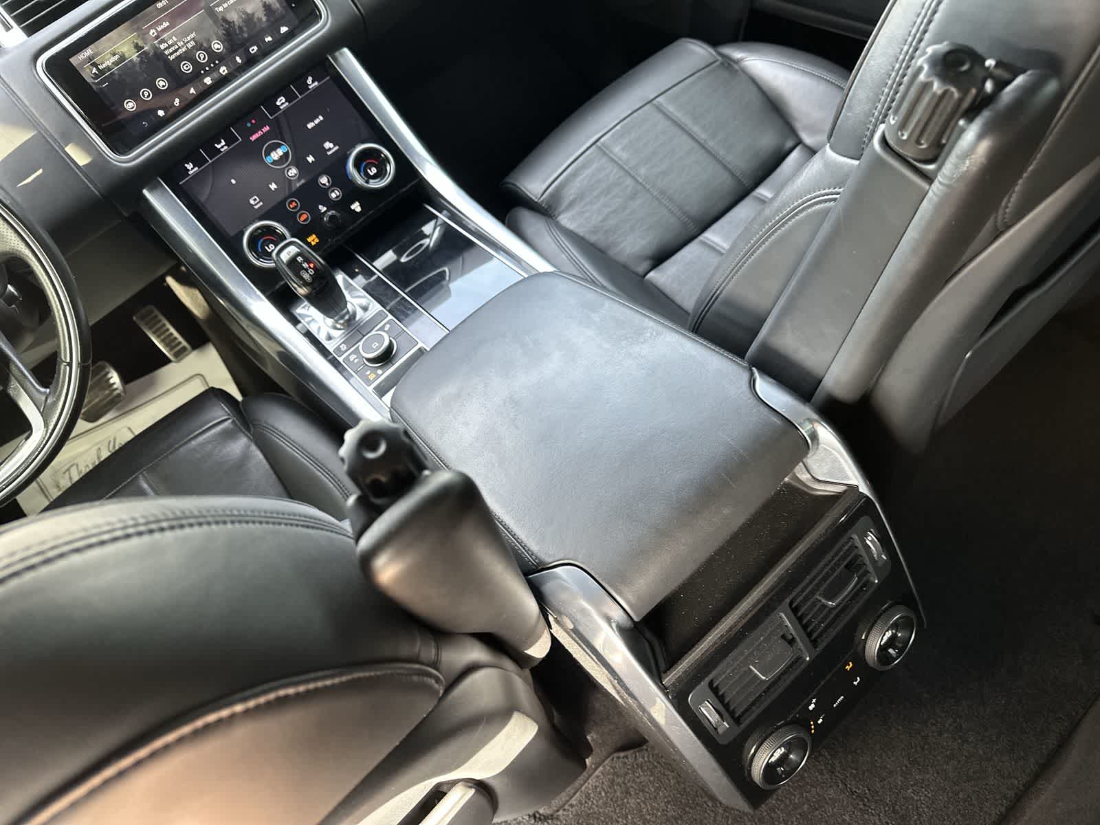 Thumbnail: 2018 Land Rover Range Rover Sport - 16
